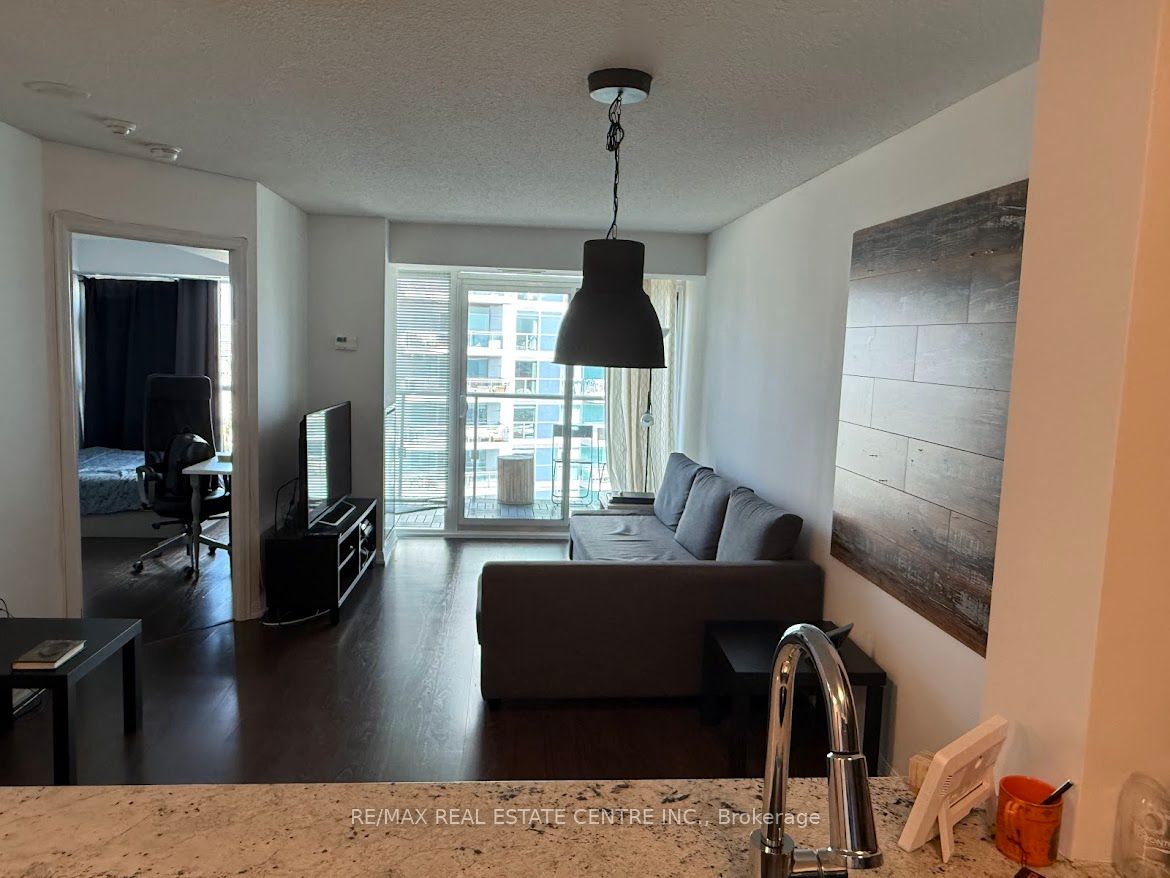 125 Western Battery Road 1705, Toronto, ON M6K 3R8 photo 4