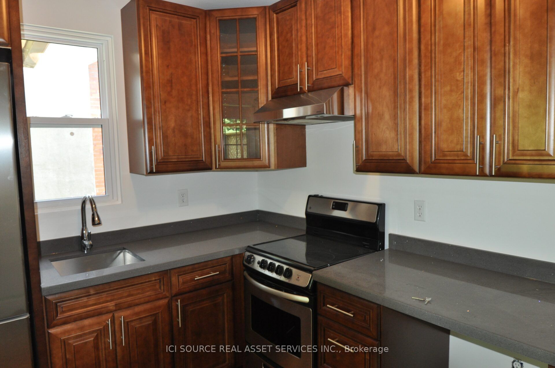 201 Crawford Street 4, Toronto, ON M6J 2V5 photo 5