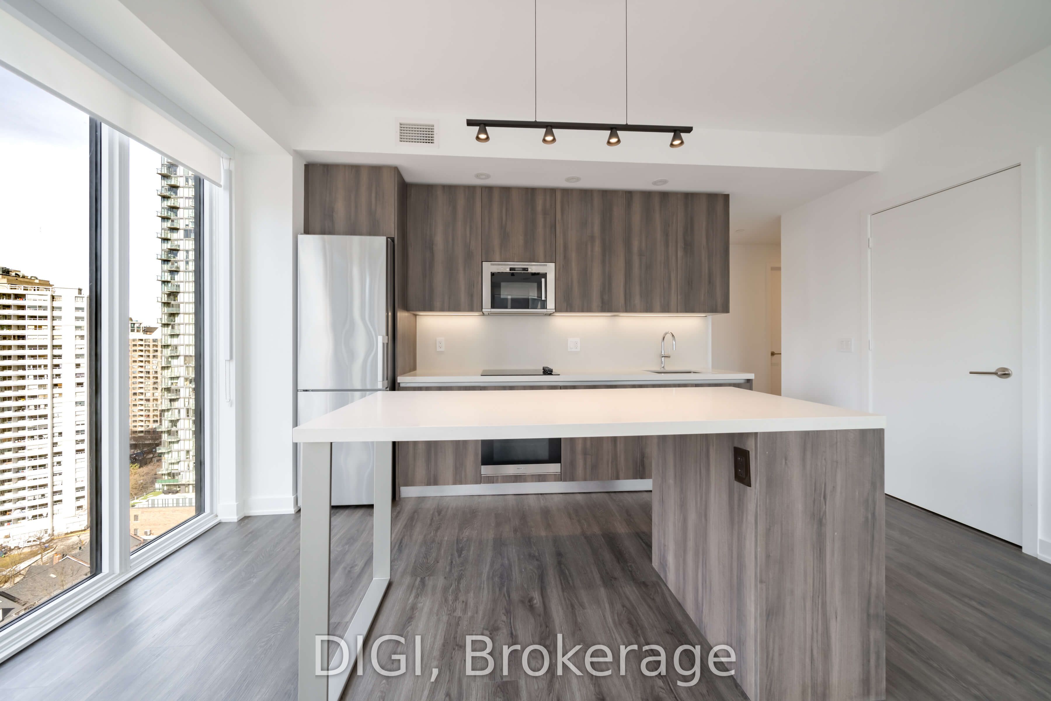 8 Gloucester Street 2101, Toronto, ON M4Y 0H8 photo 3