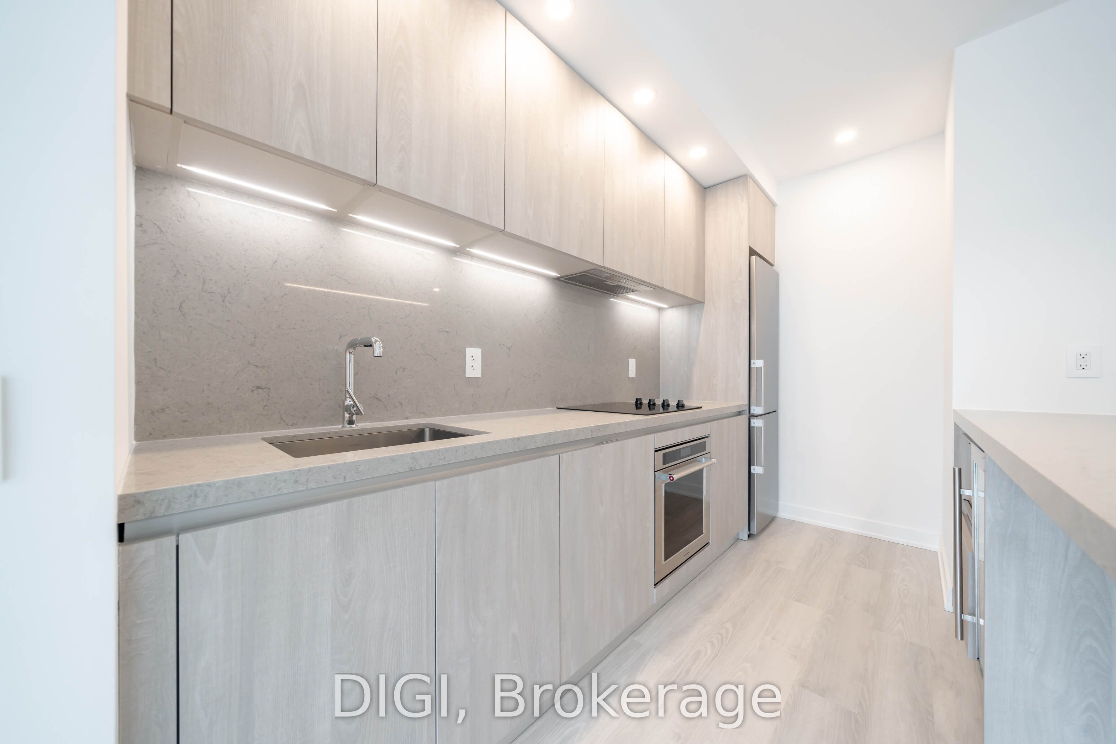 57 Spadina Avenue 1109, Toronto, ON M5V 0T9 photo 2