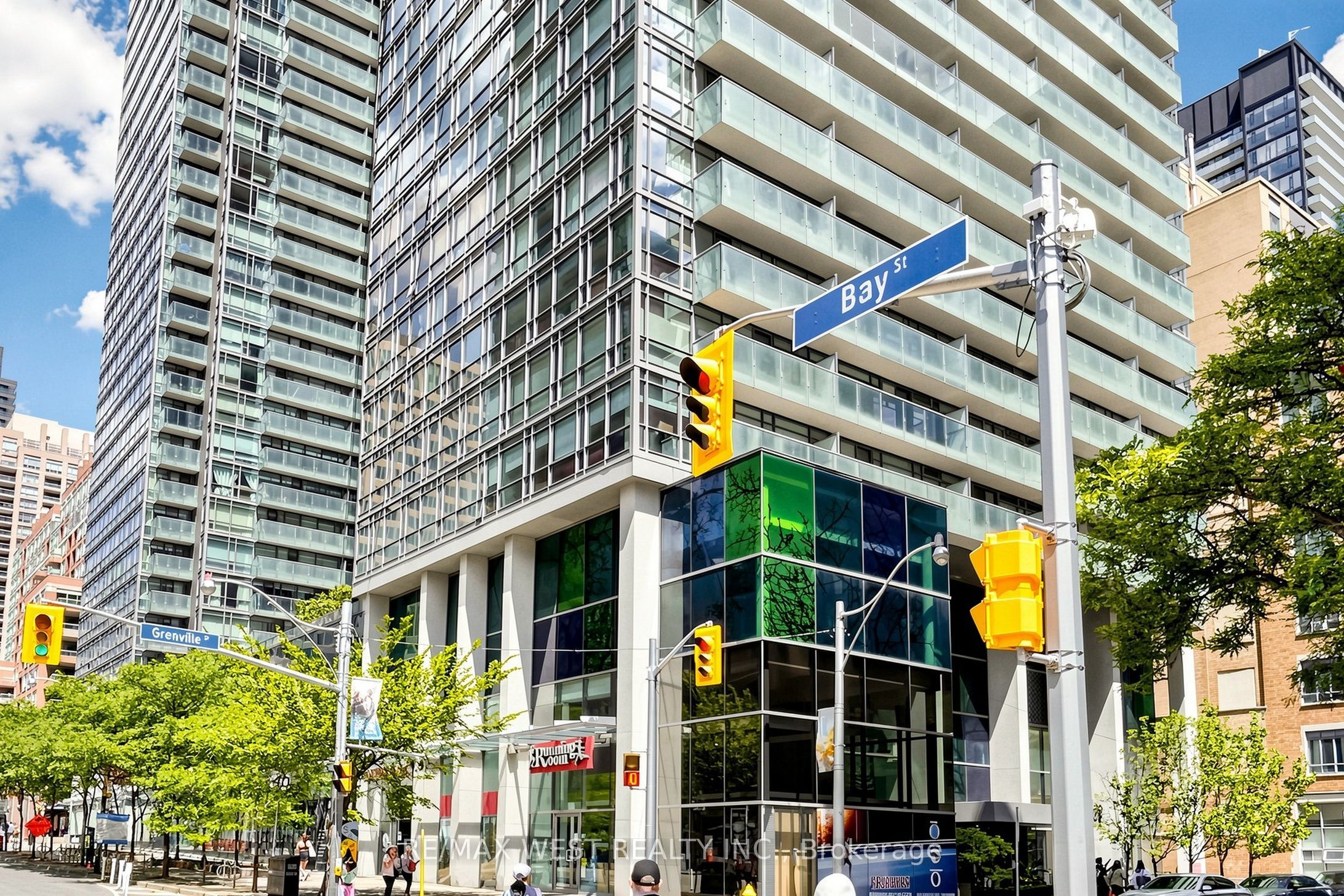 38 Grenville Street 1203, Toronto, ON M4Y 1A9