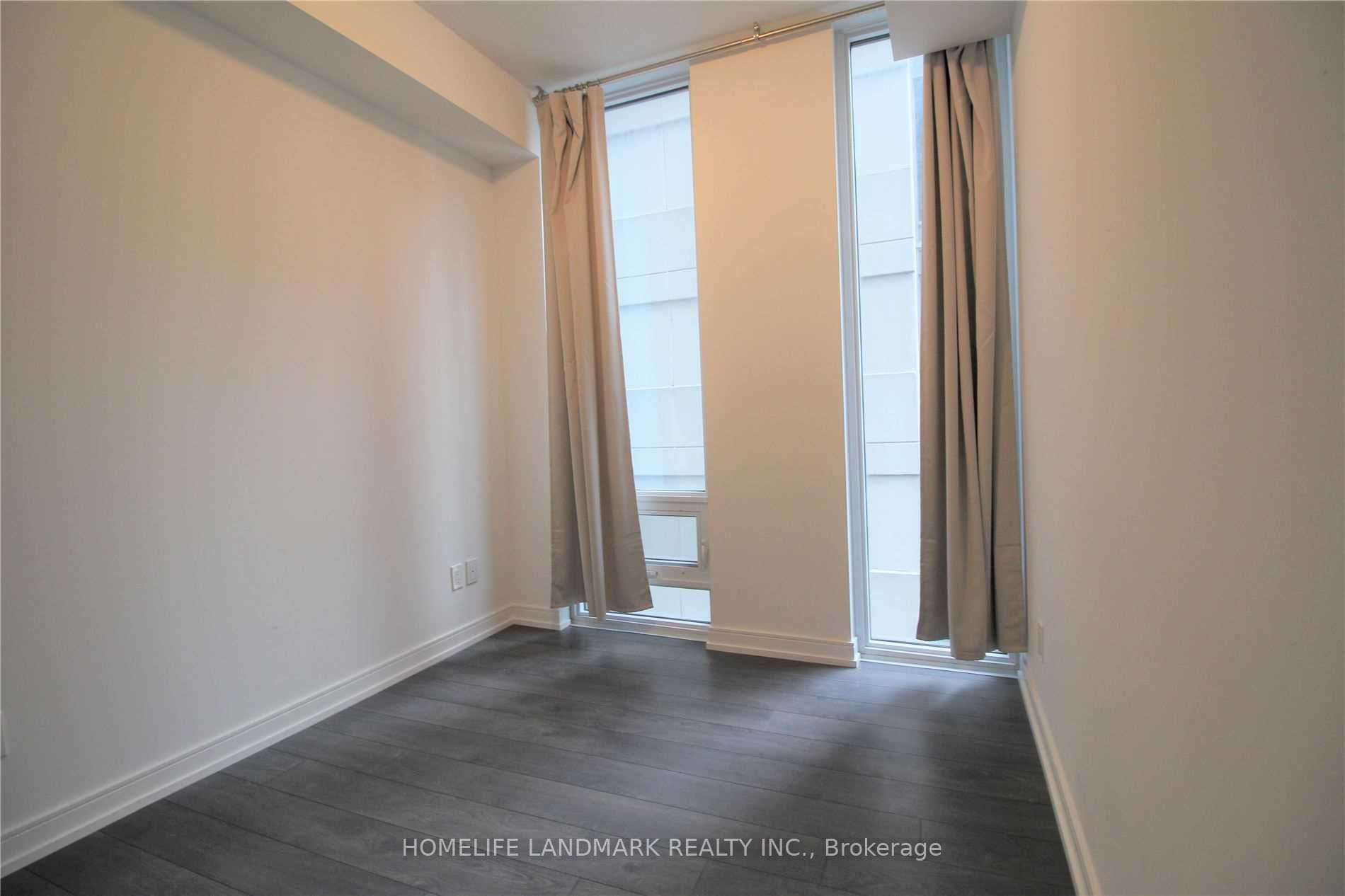 28 Wellesley Street E 1109, Toronto, ON M4Y 0C4 photo 5
