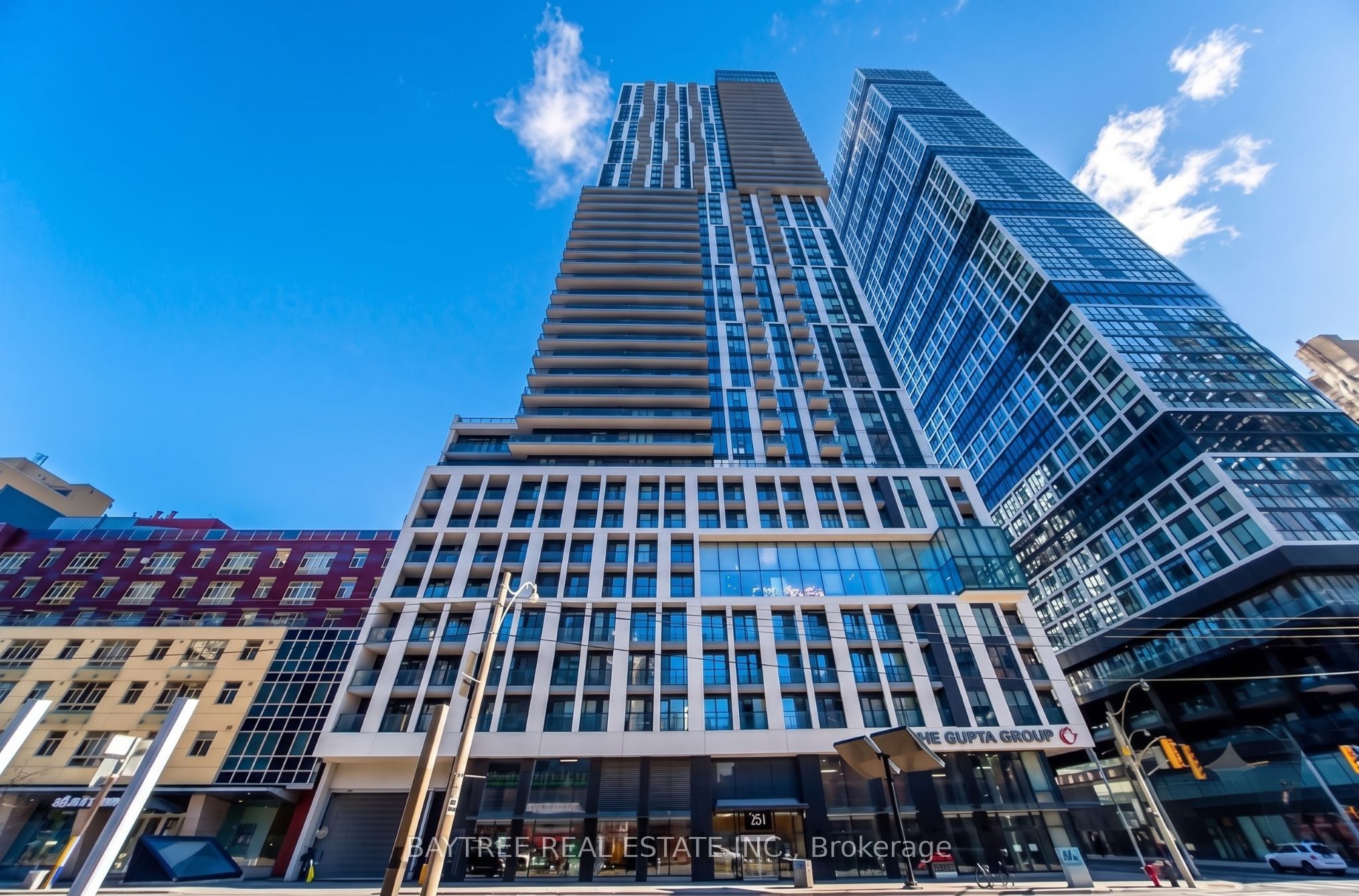 251 Jarvis Street 1121, Toronto, ON M5B 0C3