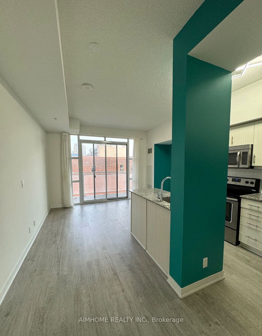 10 Willison Square 706, Toronto, ON M5T 2E5 photo 5