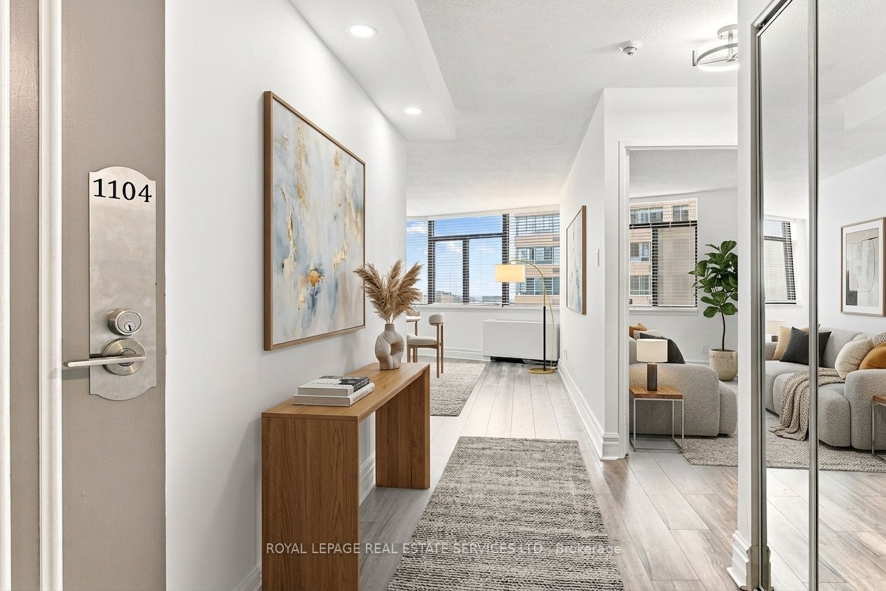 250 Queens Quay 1104, Toronto, ON M5J 2N2 photo 4