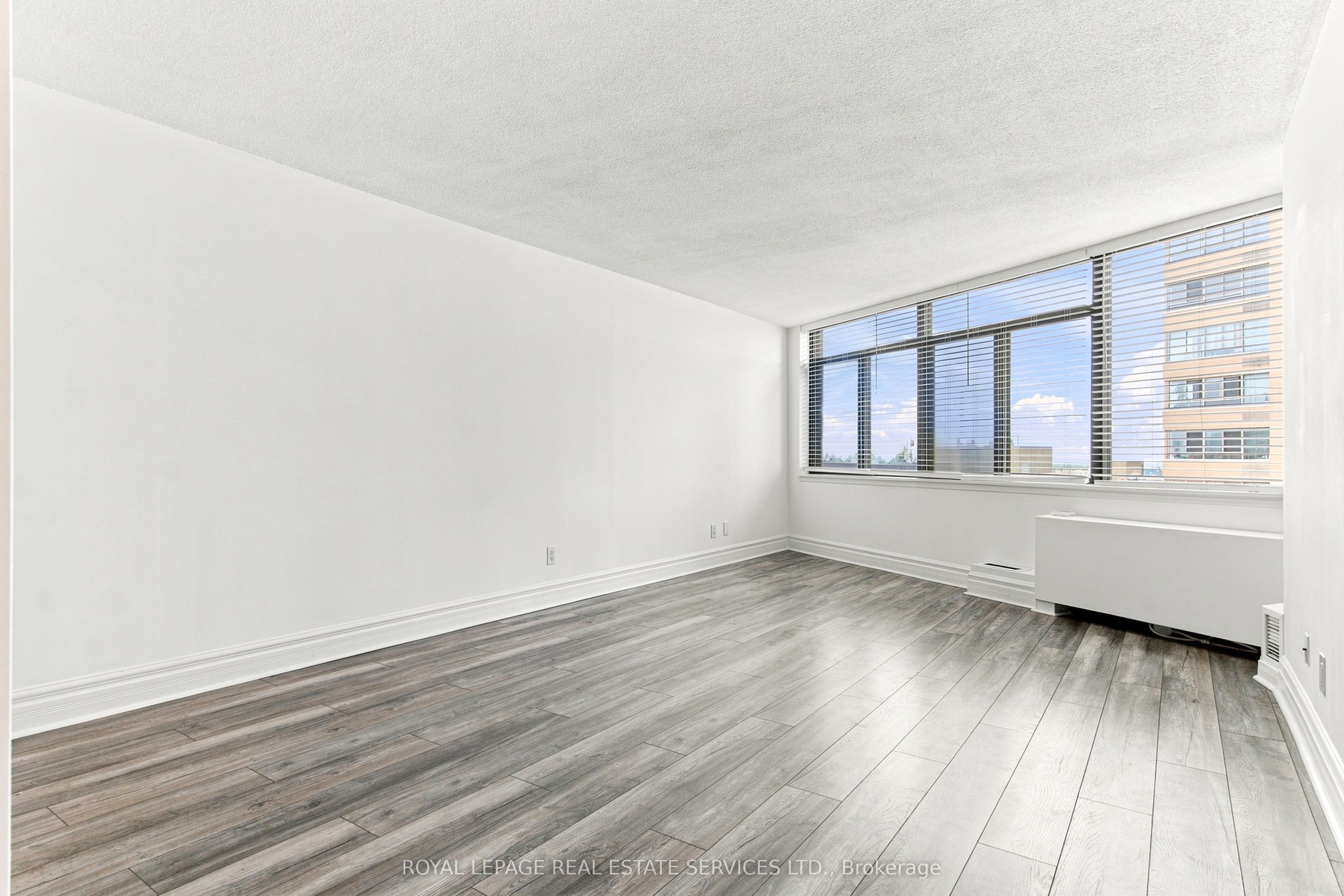 250 Queens Quay 1104, Toronto, ON M5J 2N2 photo 5