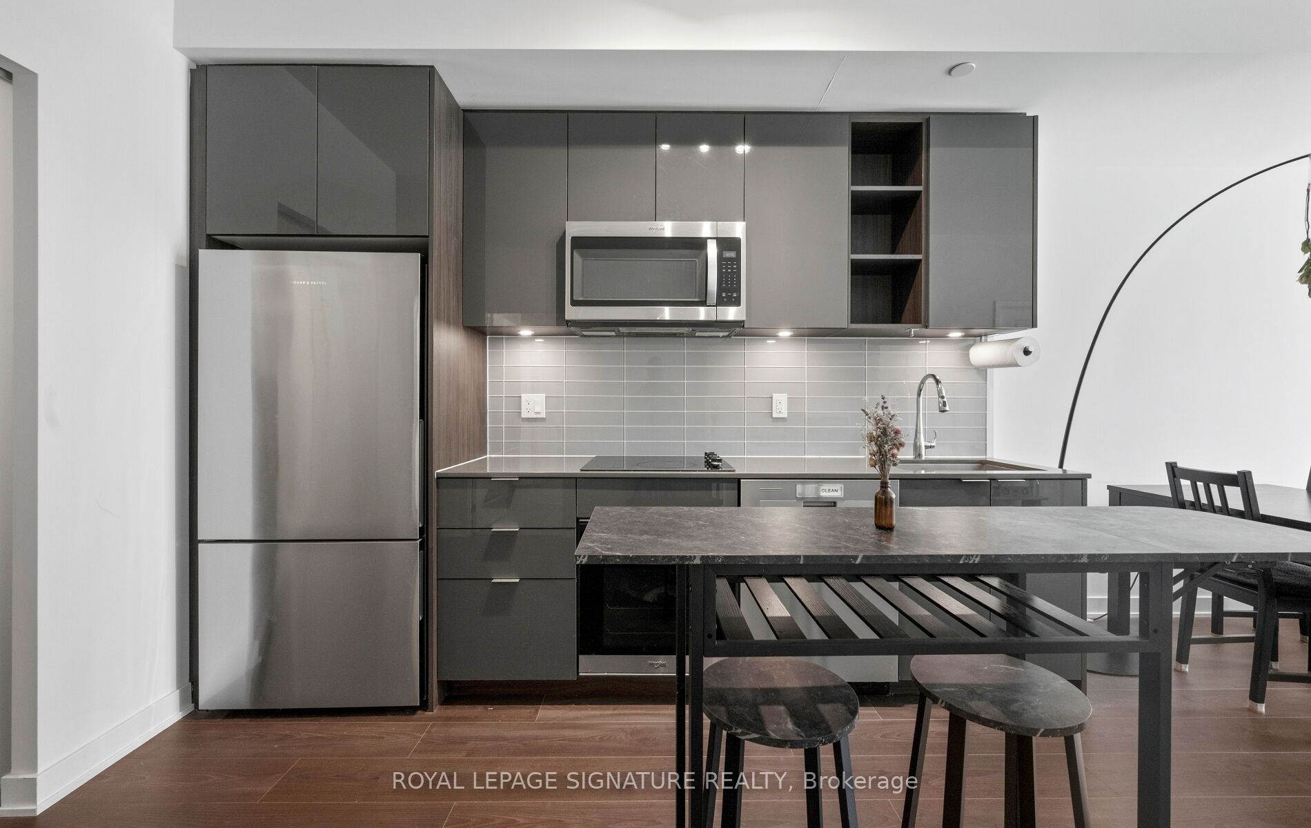 543 Richmond Street W 427, Toronto, ON M5V 0W9 photo 3
