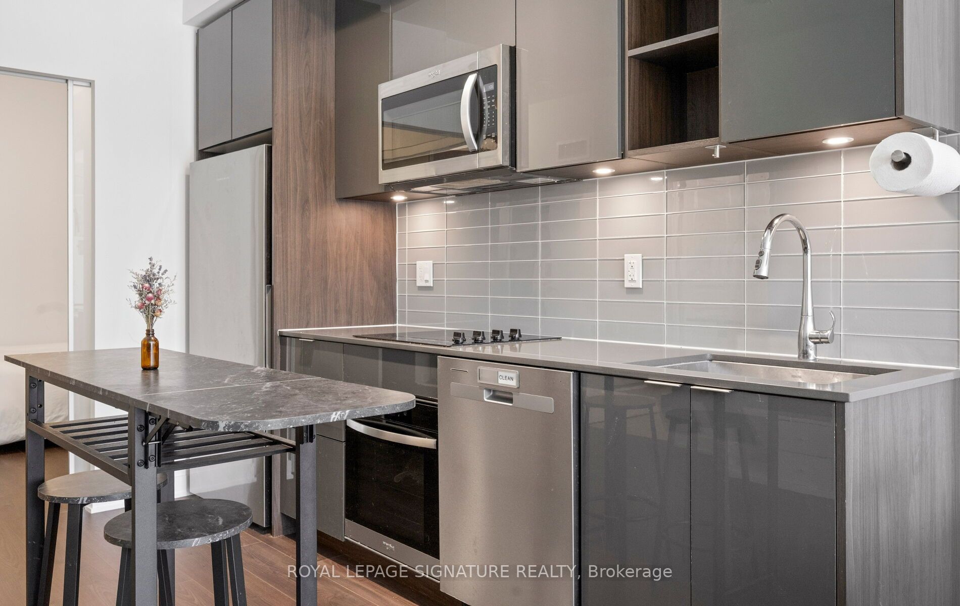 543 Richmond Street W 427, Toronto, ON M5V 0W9 photo 5