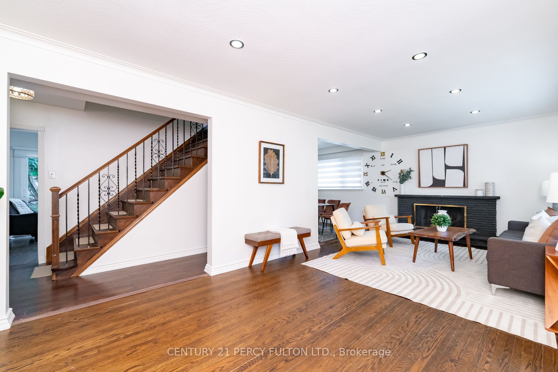 6 Donna Court, Toronto, ON M2M 2C8 photo 3