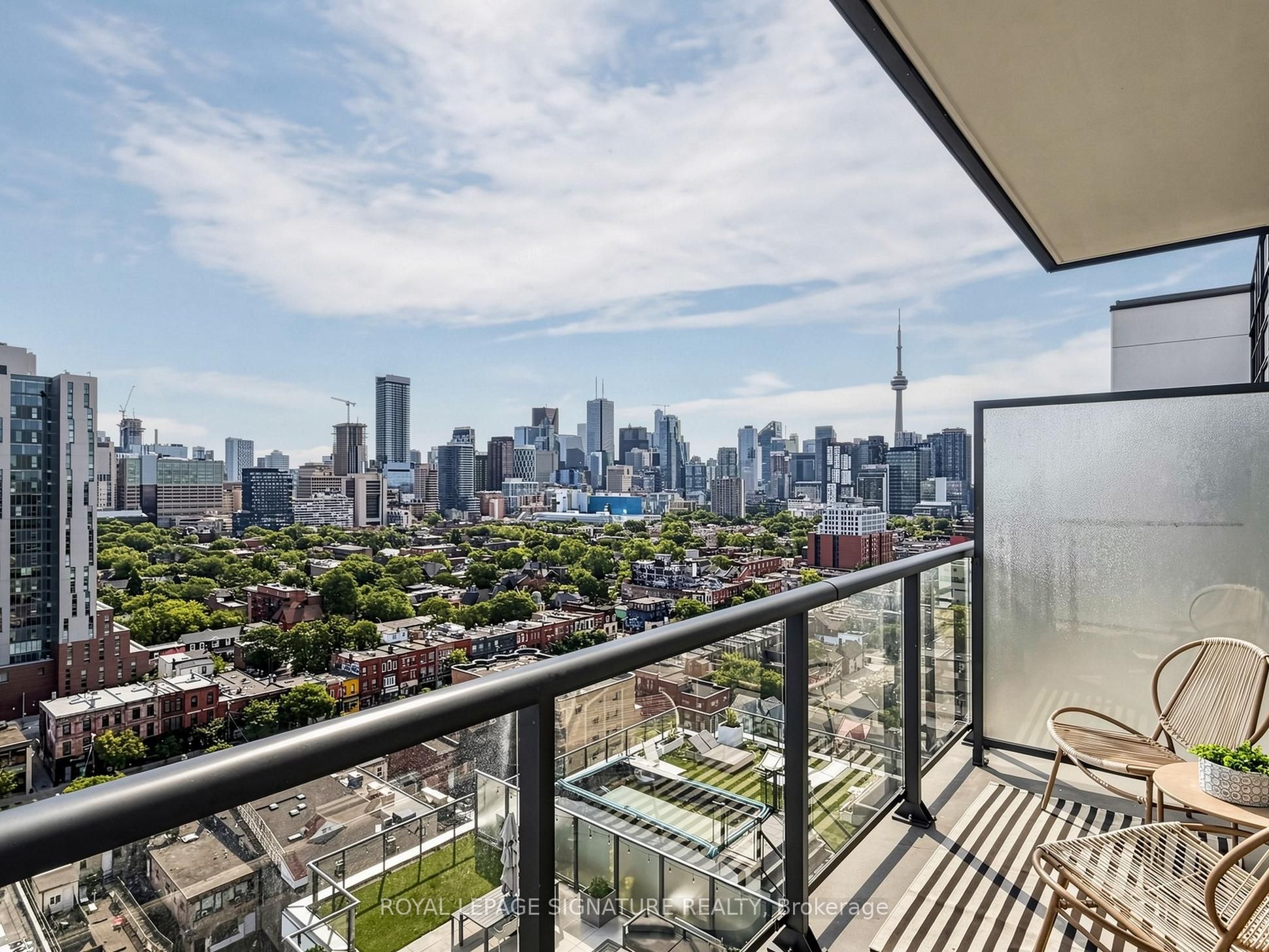297 College Street PH2, Toronto, ON M5T 0C2 photo 3