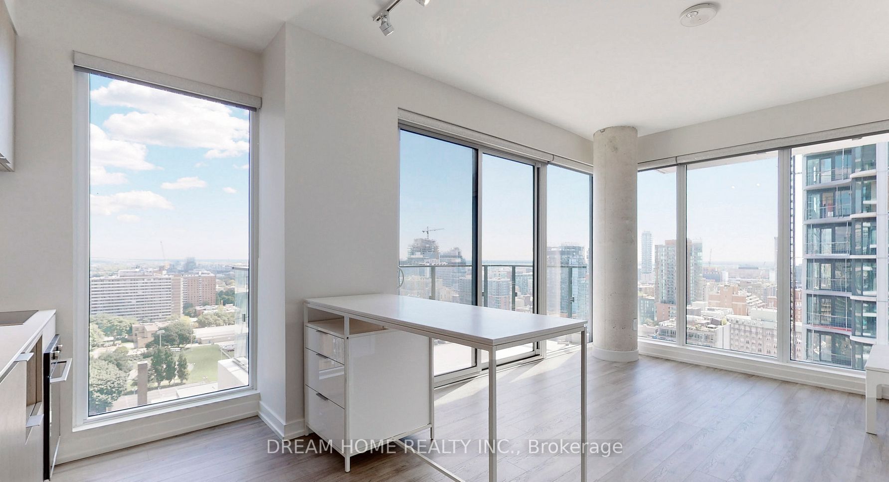 77 Shuter Street 2306, Toronto, ON M5B 0B8 photo 2