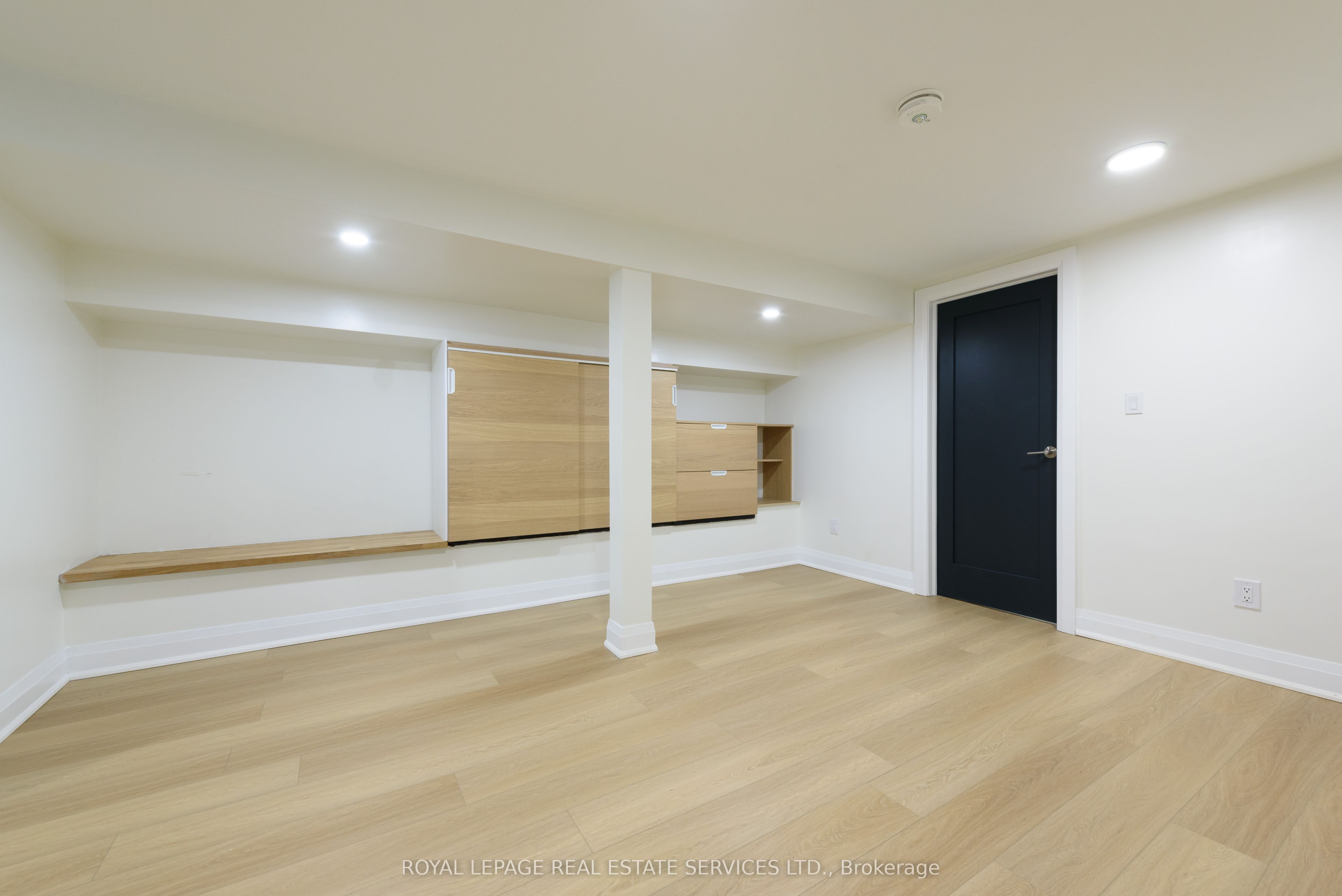81 Major Street Lower, Toronto, ON M5S 2K9 photo 2