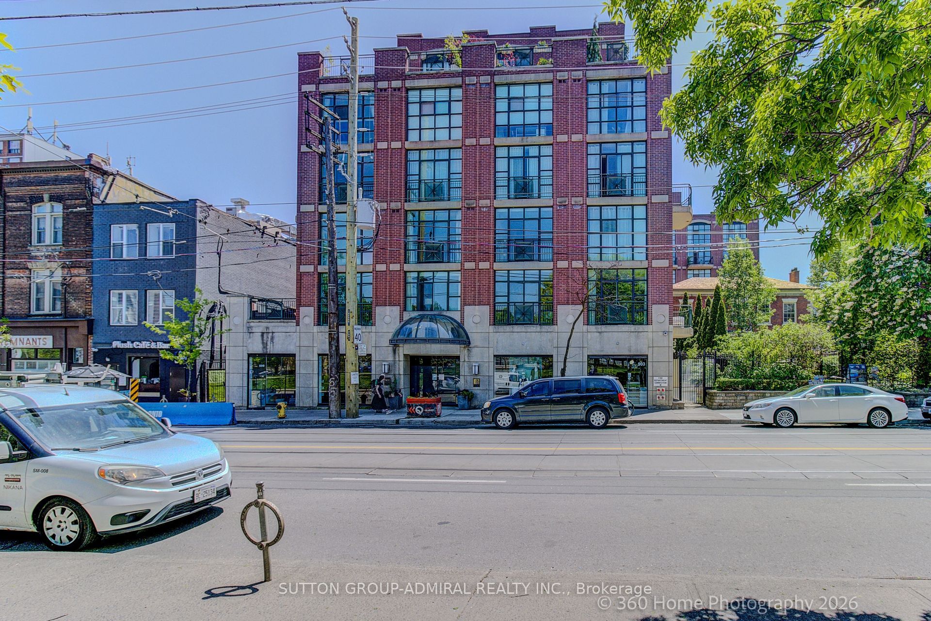 901 Queen Street W 208, Toronto, ON M6J 3X4