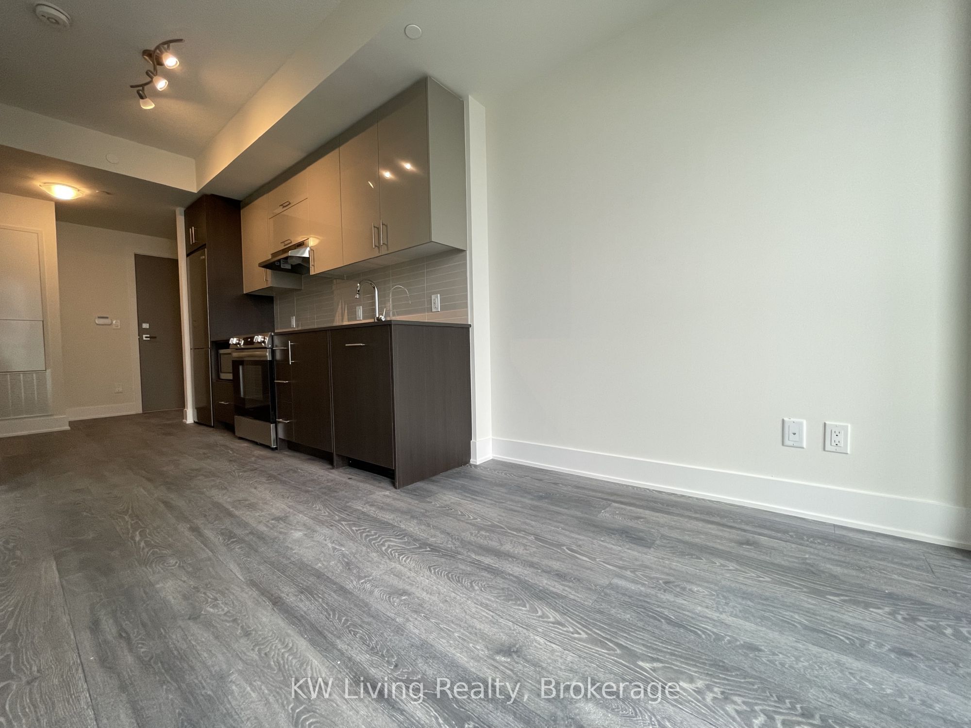 188 Fairview Mall Drive 1202, Toronto, ON M2J 0H7 photo 2