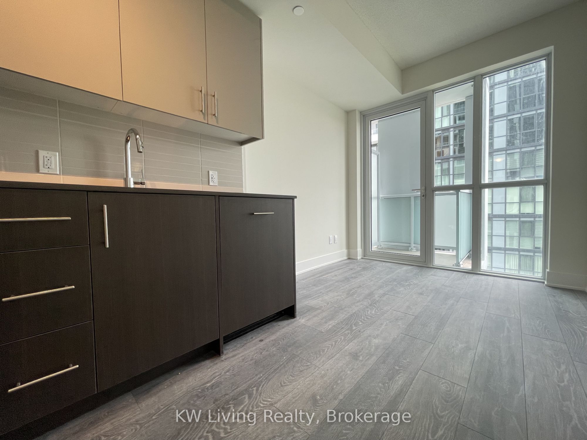 188 Fairview Mall Drive 1202, Toronto, ON M2J 0H7 photo 5