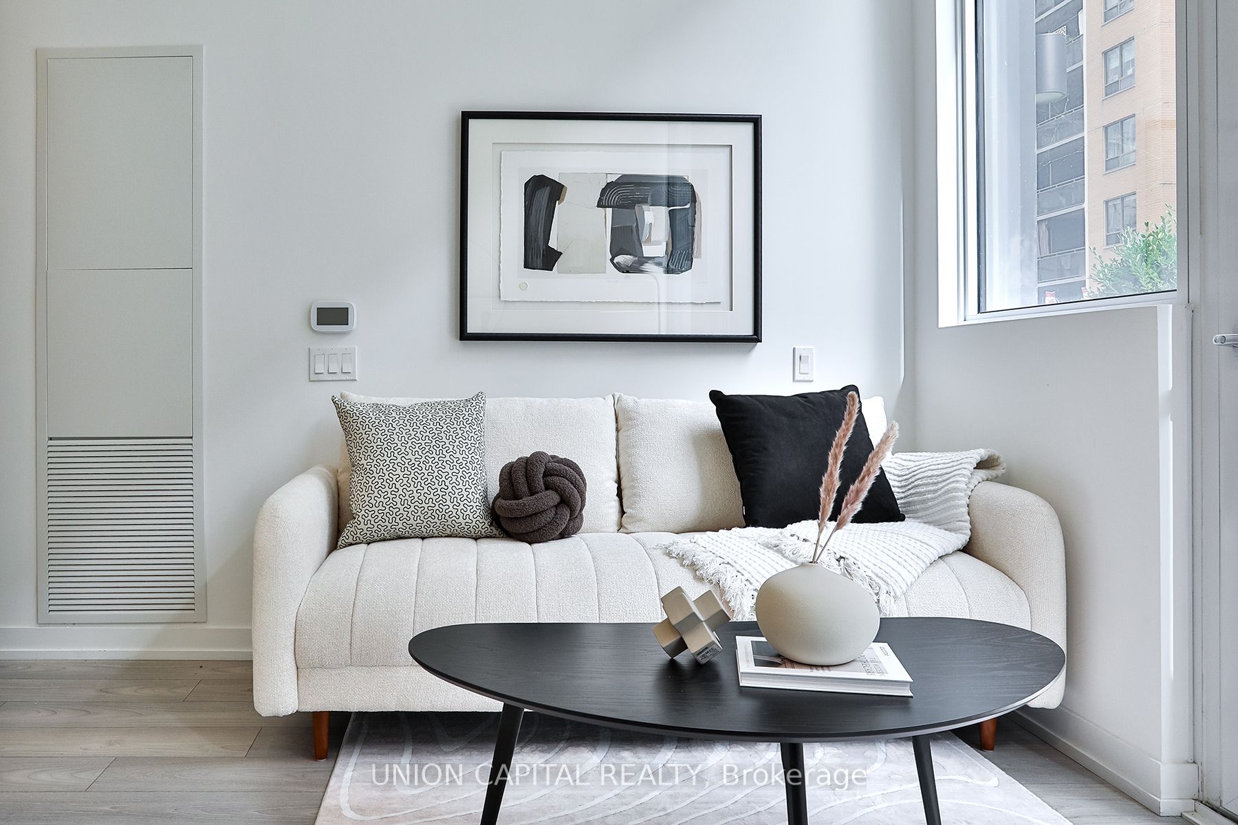 82 Dalhousie Street 501, Toronto, ON M5B 0C5 photo 3