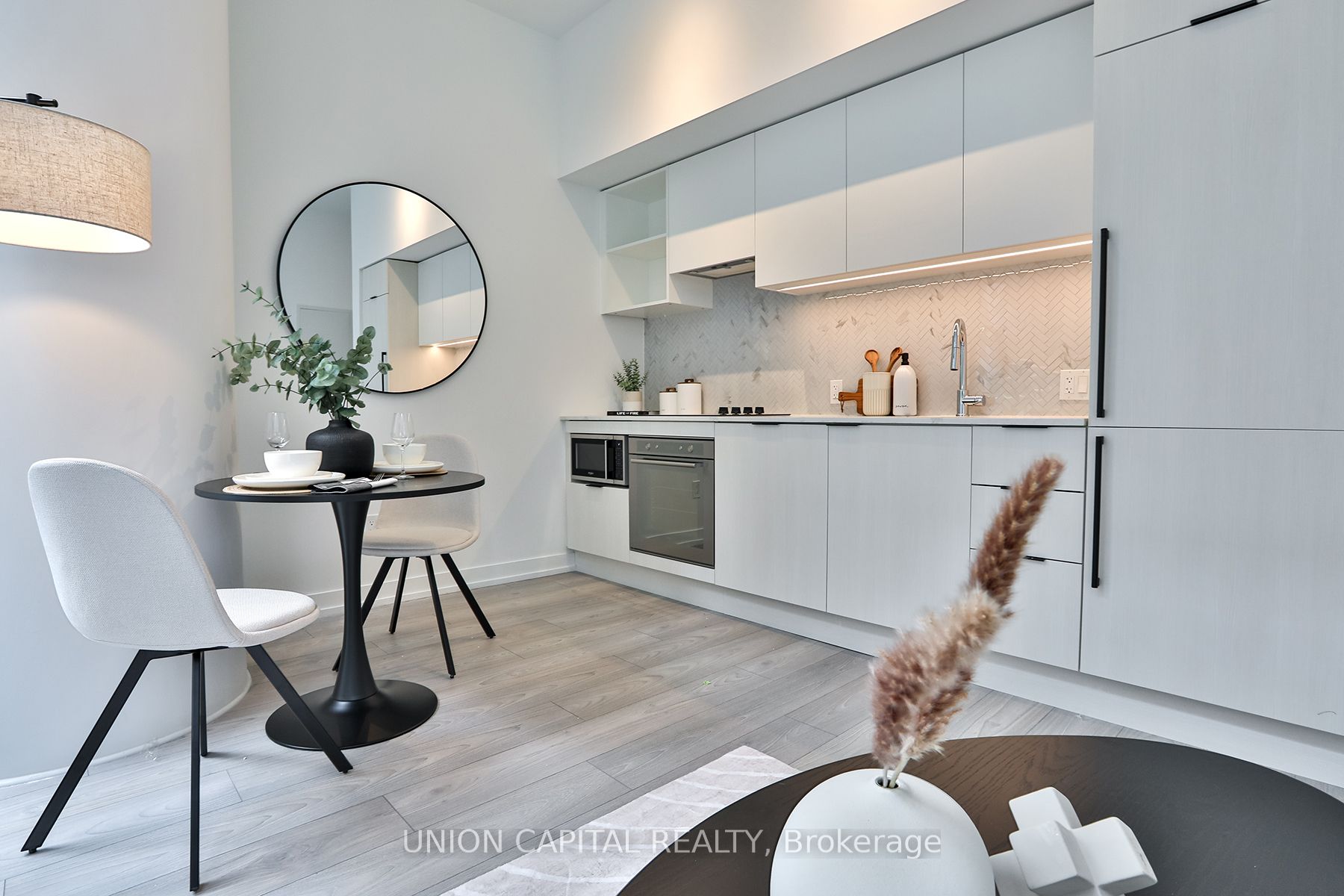 82 Dalhousie Street 501, Toronto, ON M5B 0C5 photo 5