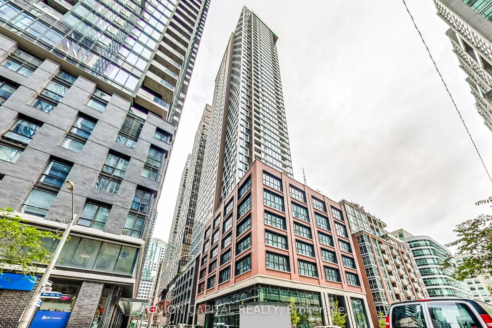 55 Mercer Street 611, Toronto, ON M5V 0W4 photo 2