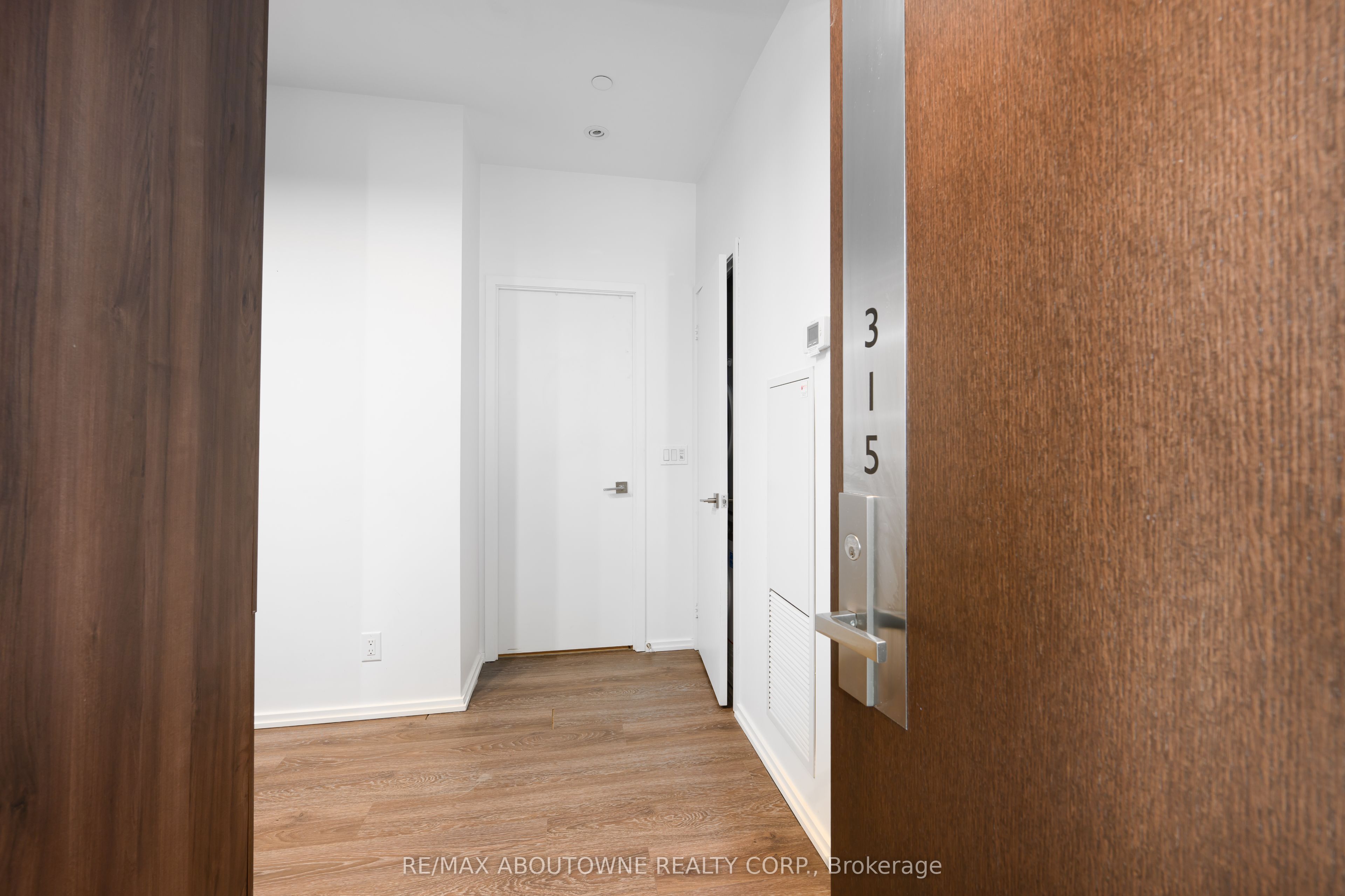 70 Temperance Street 315, Toronto, ON M5H 4E8 photo 4