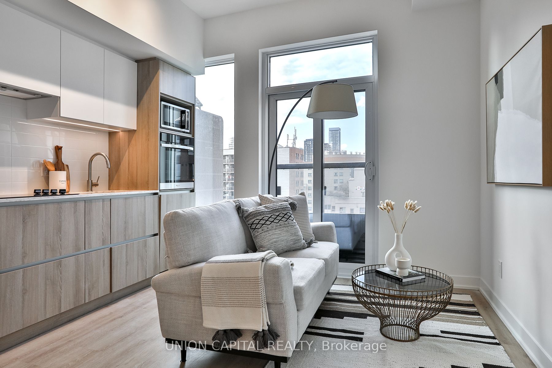 319 Jarvis Street 1005, Toronto, ON M5B 0C8 photo 4