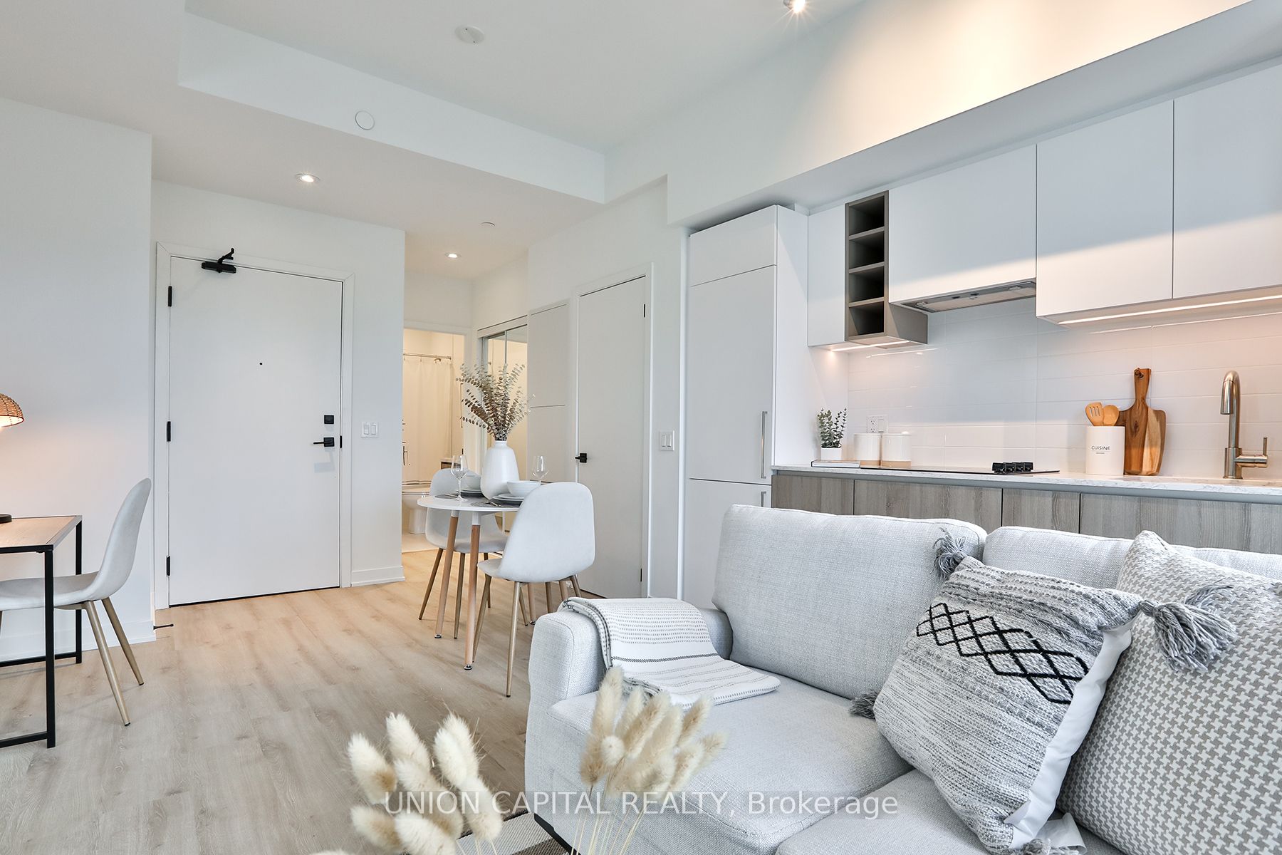 319 Jarvis Street 1005, Toronto, ON M5B 0C8 photo 5