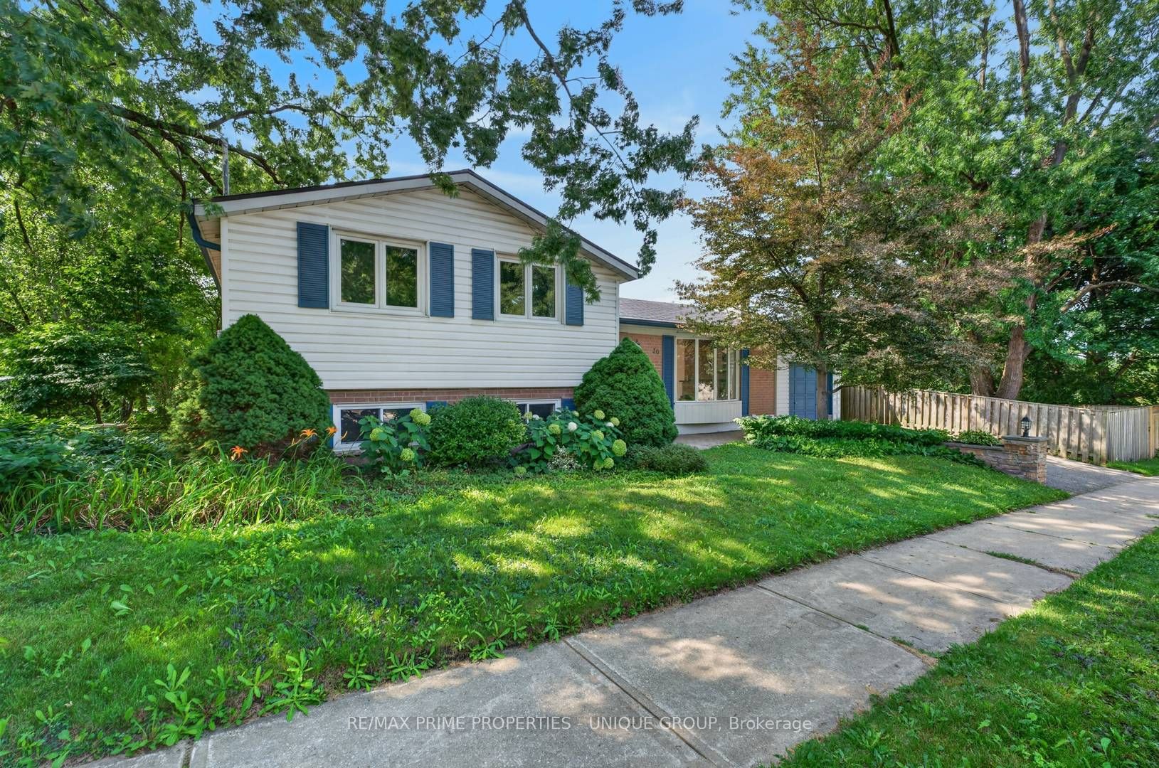 36 Dallington Drive, Toronto, ON M2J 2G3 photo 2
