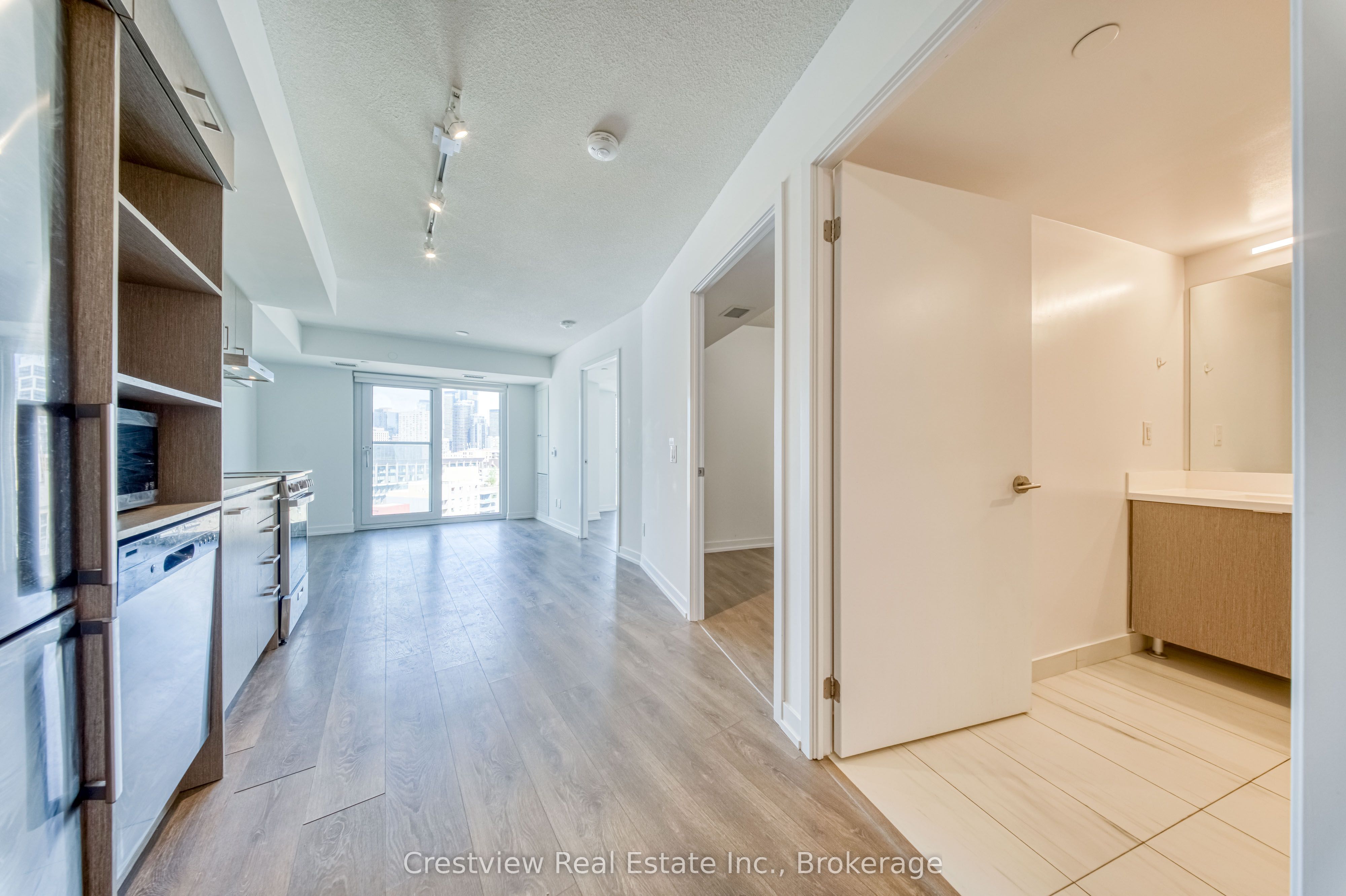 219 Dundas Street E 1908, Toronto, ON M5A 0V1 photo 3