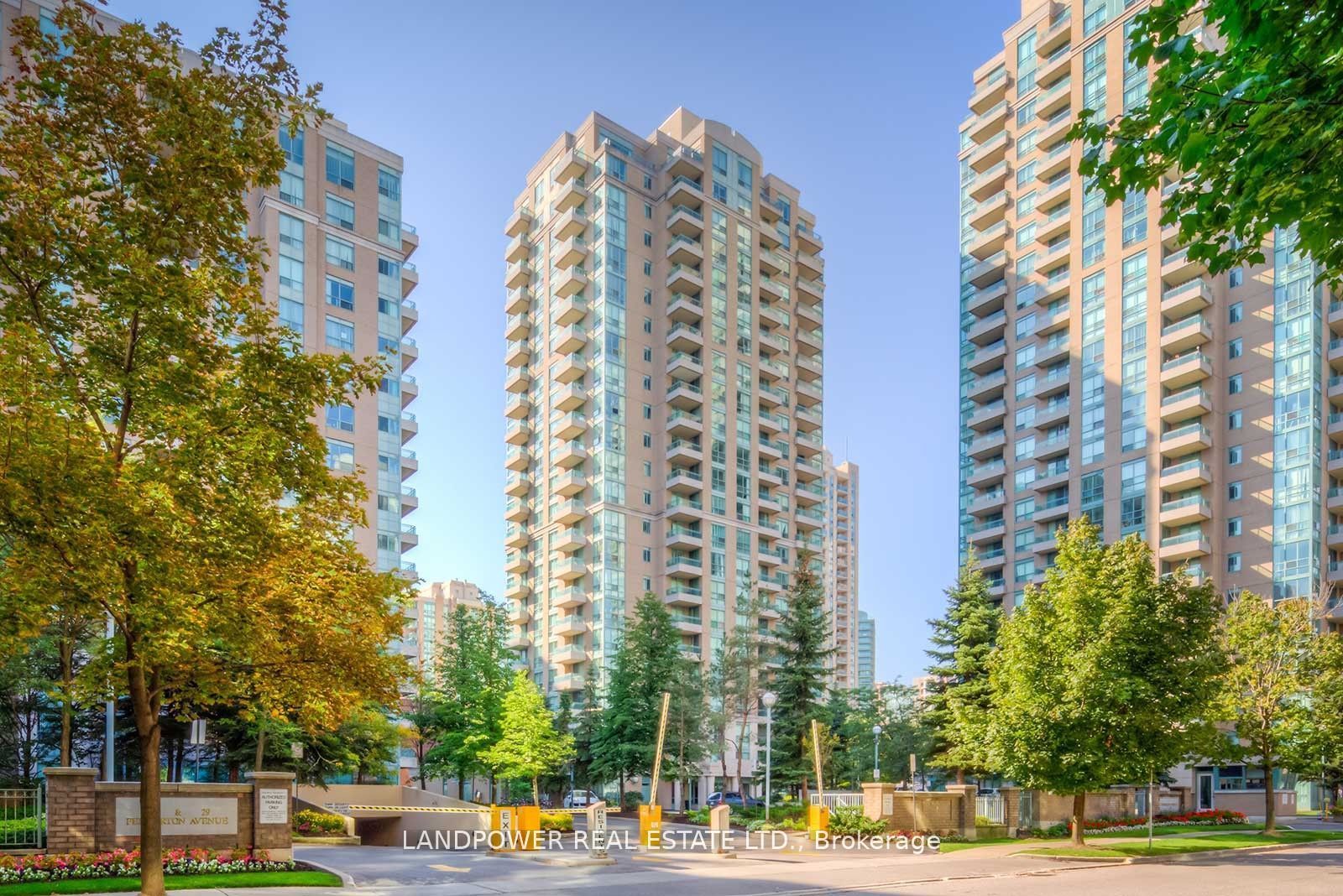 3 Pemberton Avenue 206, Toronto, ON M2M 4M1