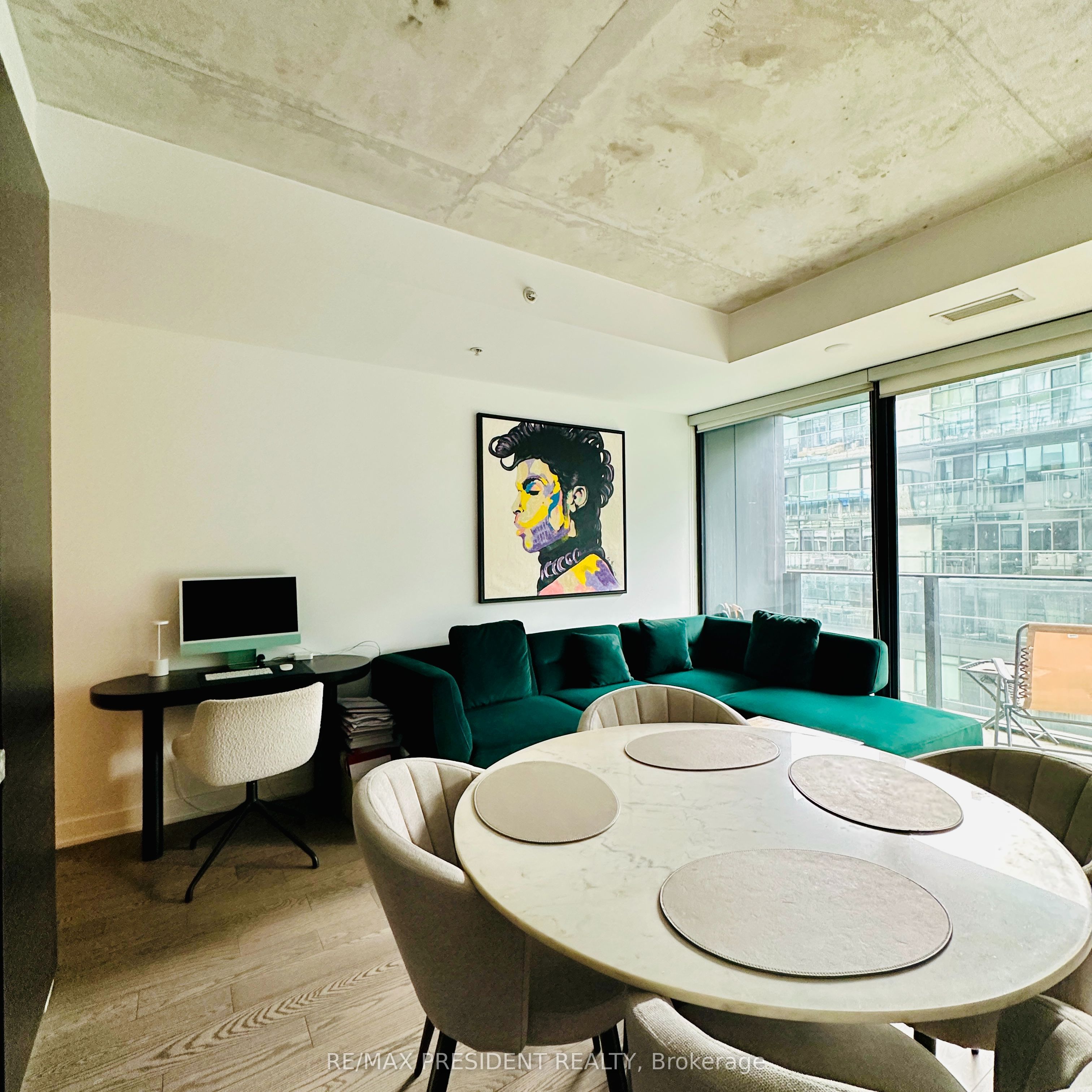 38 Stewart Street 703, Toronto, ON M5H 0H1 photo 4