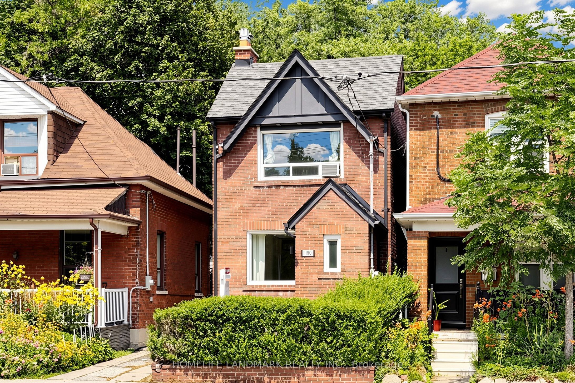 190 Lawrence Avenue W, Toronto, ON M5M 1A8 photo 2