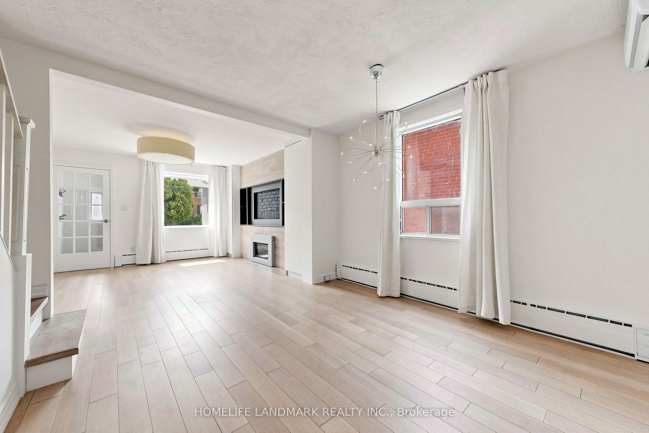 190 Lawrence Avenue W, Toronto, ON M5M 1A8 photo 5