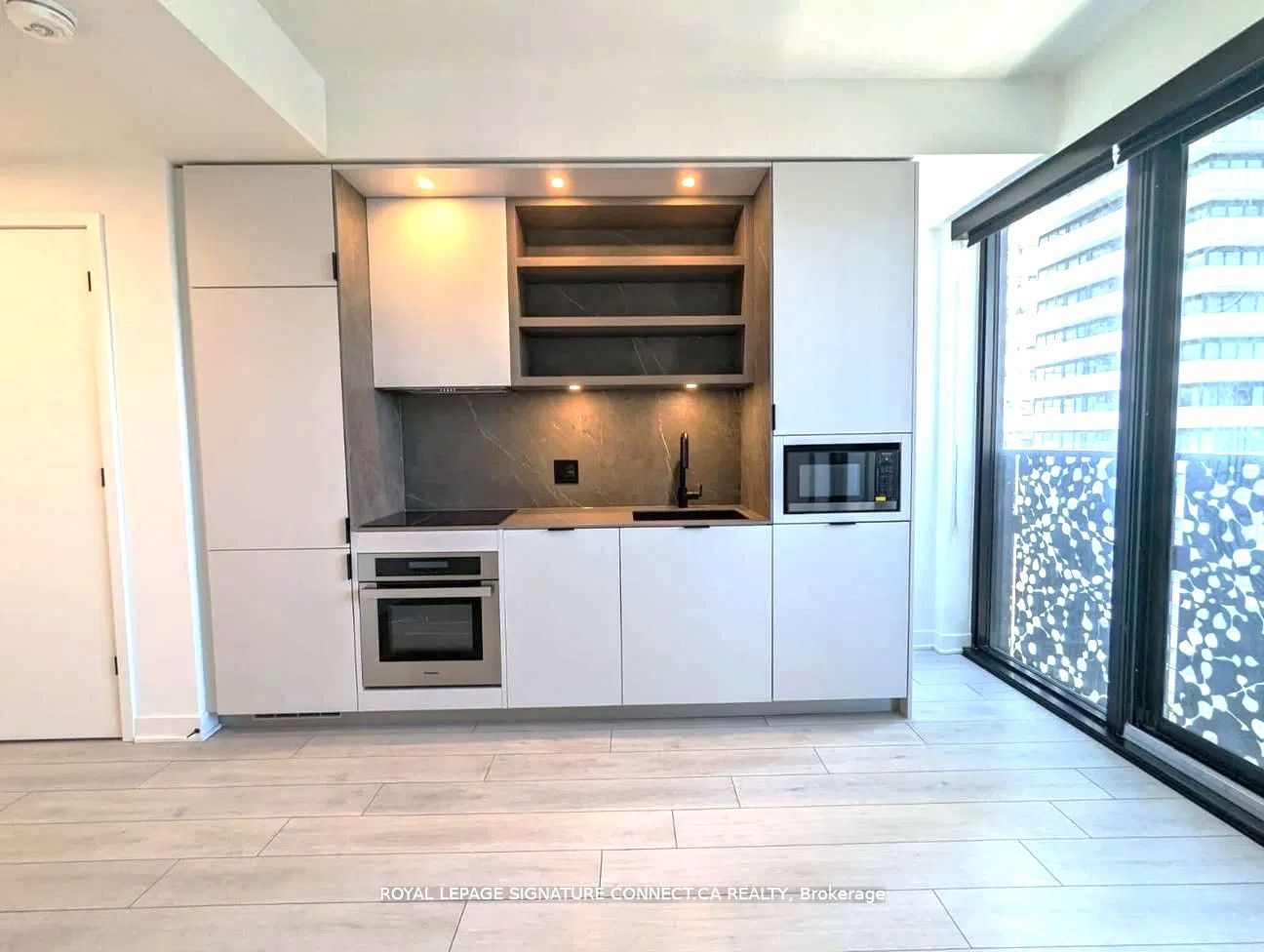 55 Charles Street E 1411, Toronto, ON M4Y 0J1