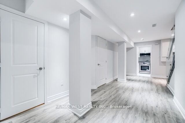 63 Belvidere Avenue Basement, Toronto, ON M6C 1P8 photo 4