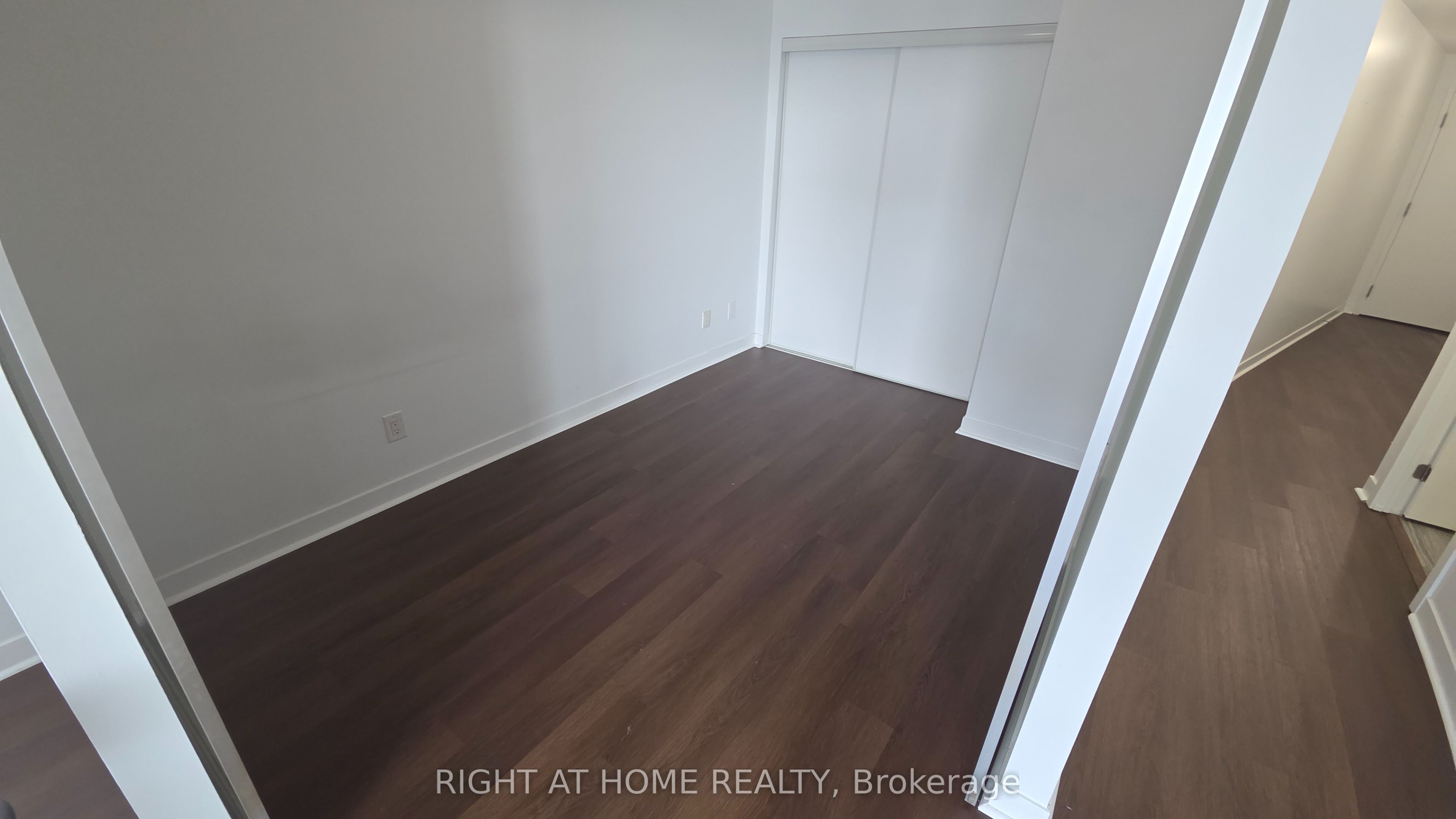 51 East Liberty Street 1916, Toronto, ON M6K 3P8 photo 4