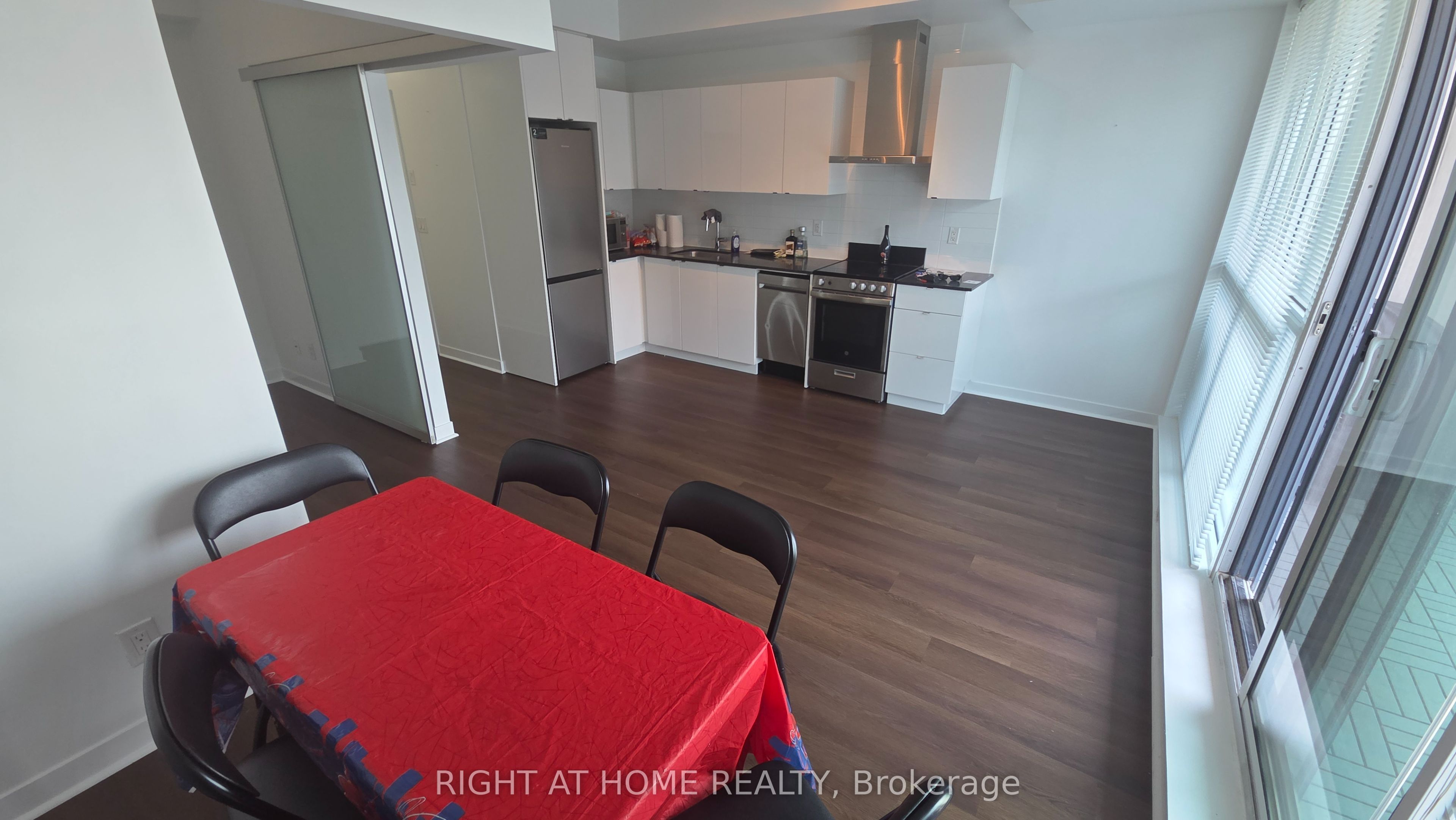 51 East Liberty Street 1916, Toronto, ON M6K 3P8 photo 5