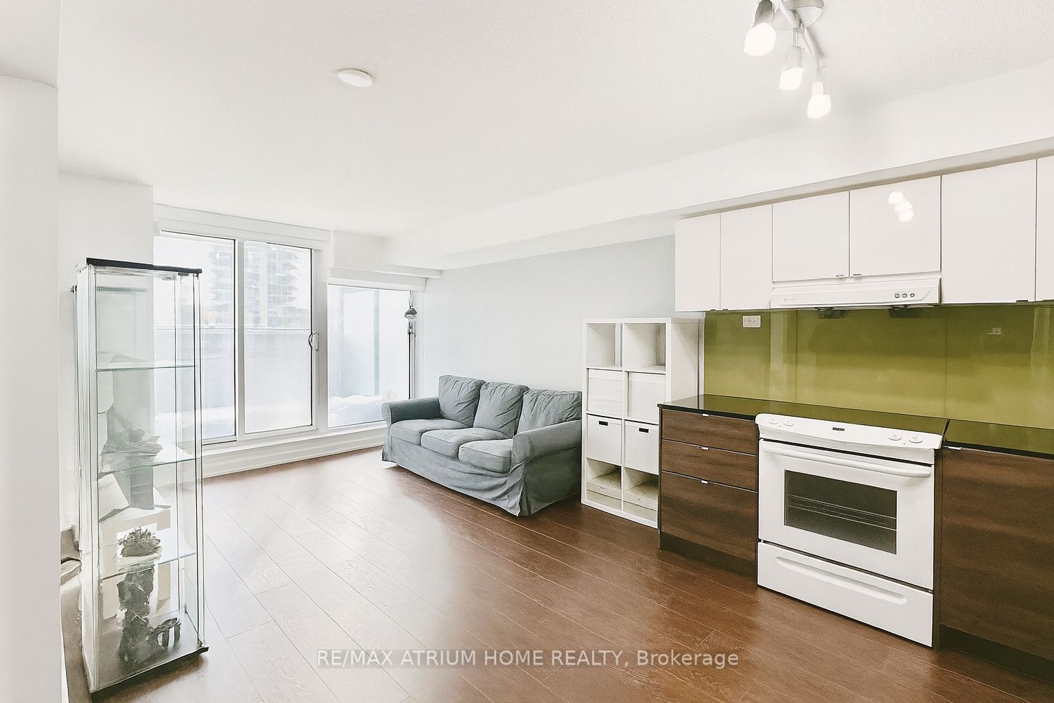 72 Esther Shiner Boulevard 320, Toronto, ON M2K 0C4 photo 2