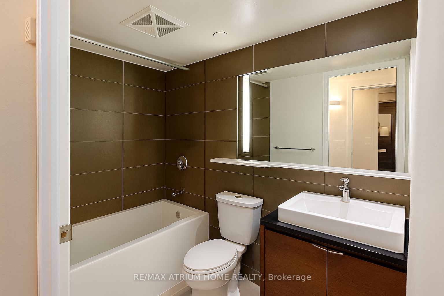 72 Esther Shiner Boulevard 320, Toronto, ON M2K 0C4 photo 5