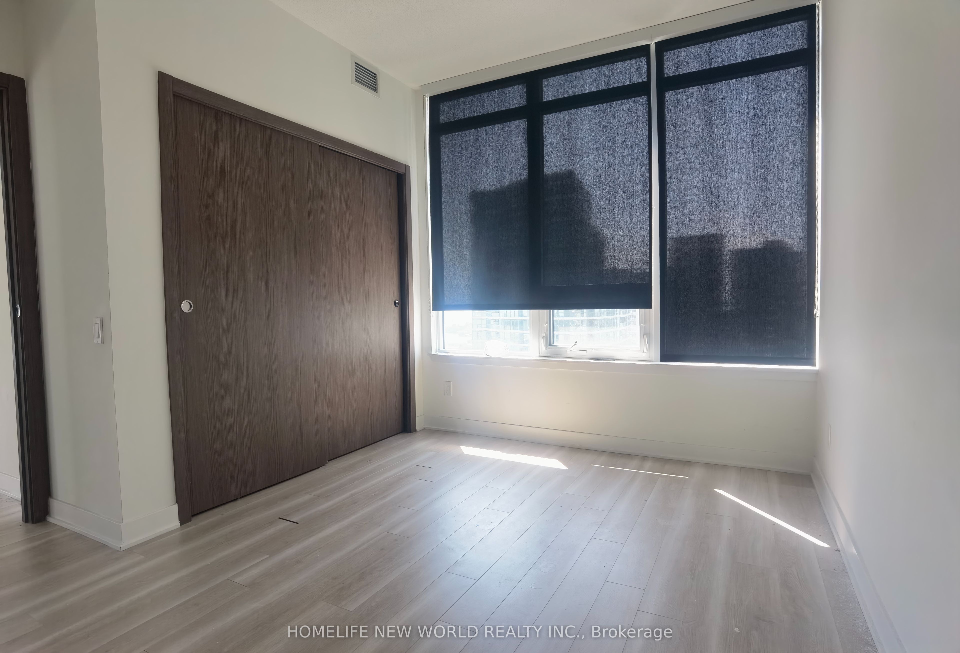 17 Bathurst Street 3002, Toronto, ON M5V 0N1 photo 5