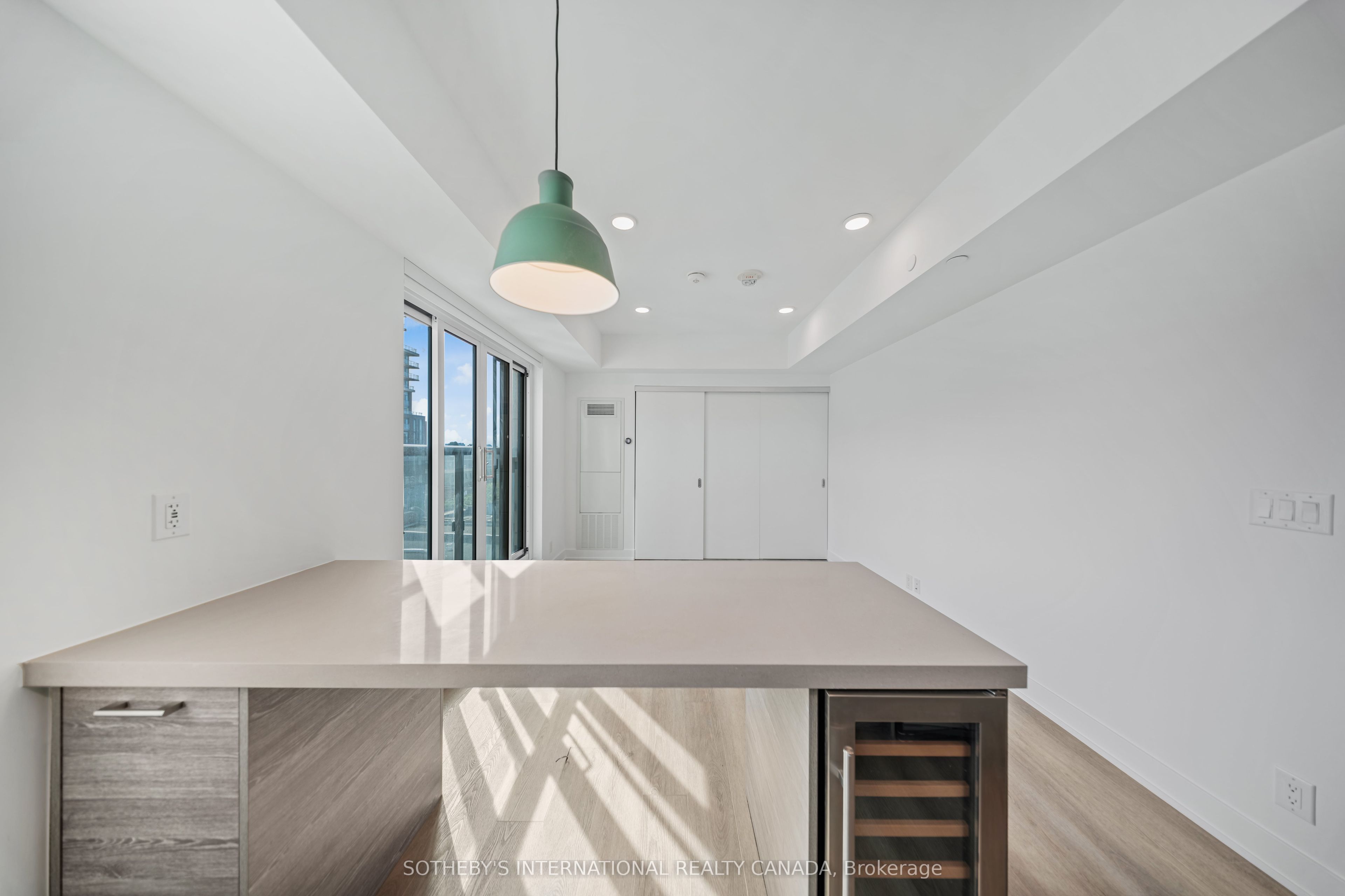 484 Spadina Avenue 802, Toronto, ON M5S 0E4 photo 4