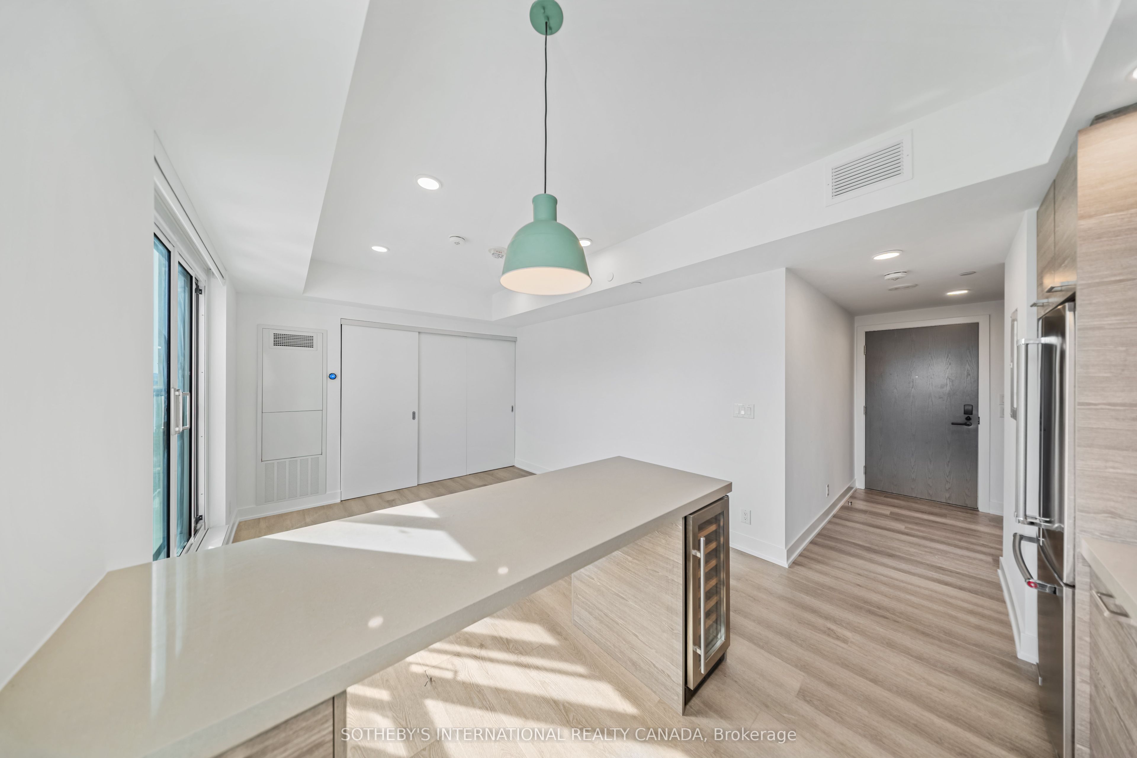 484 Spadina Avenue 802, Toronto, ON M5S 0E4 photo 5