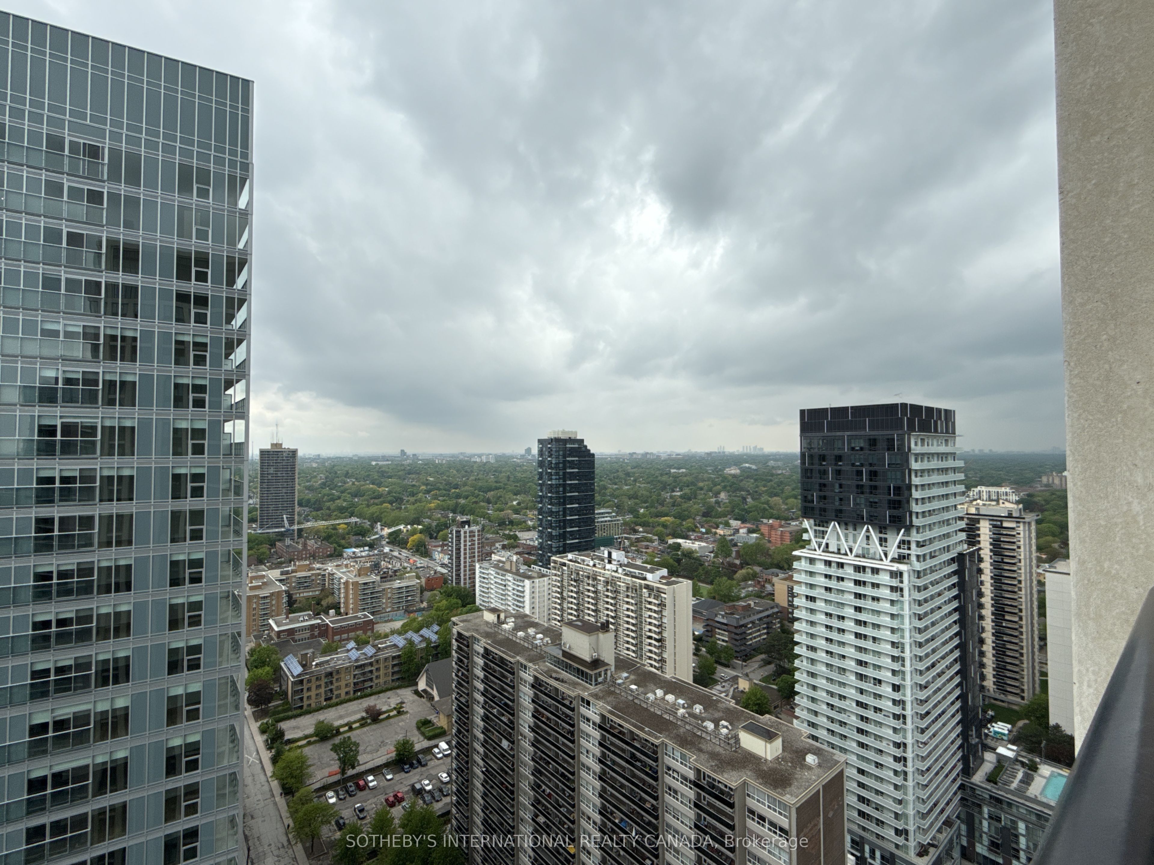 200 Redpath Avenue 2606, Toronto, ON M4P 0E6 photo 3
