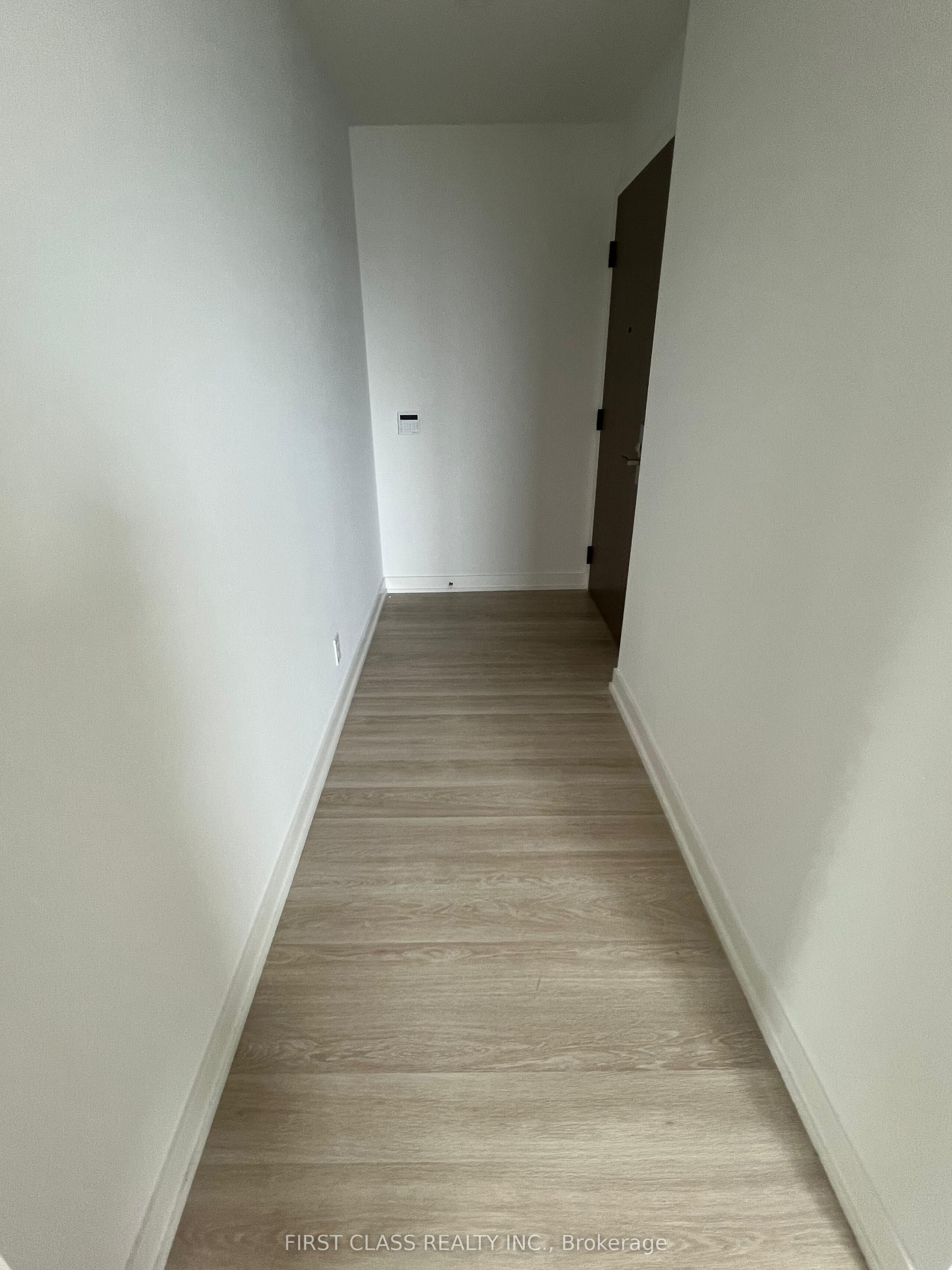 30 Tretti Way 1202, Toronto, ON M3H 0E3 photo 2