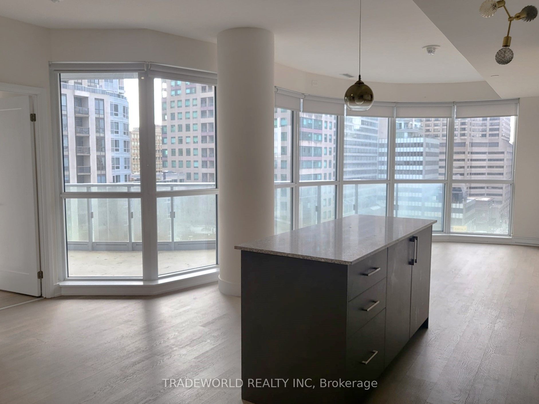 88 Cumberland Street 902, Toronto, ON M5R 0C8 photo 2