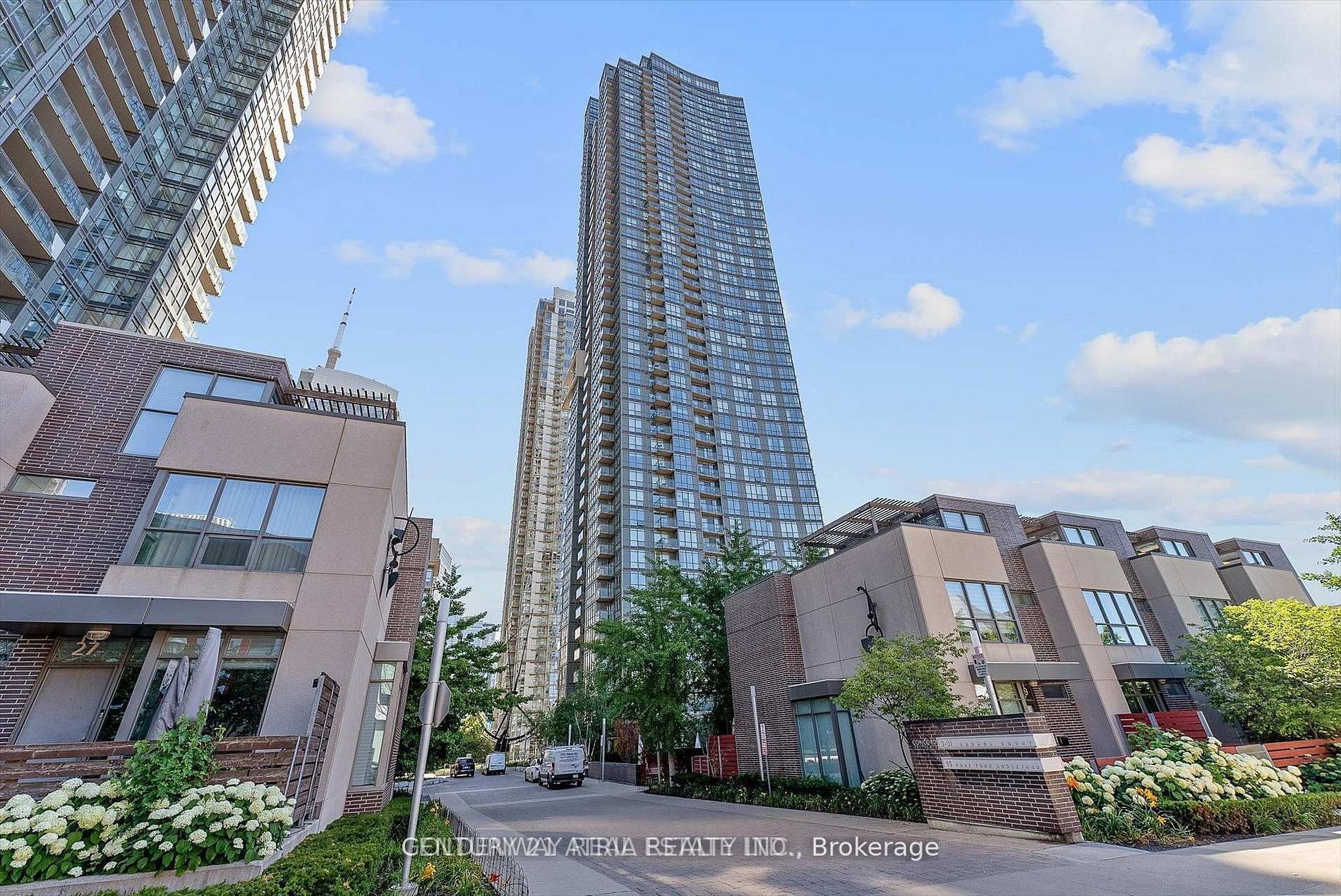 11 Brunel Court 4809, Toronto, ON M5V 3Y3