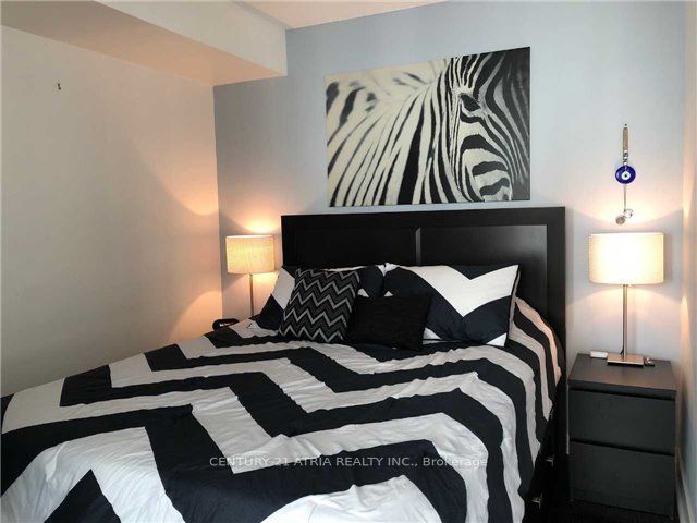 11 Brunel Court 4809, Toronto, ON M5V 3Y3 photo 5
