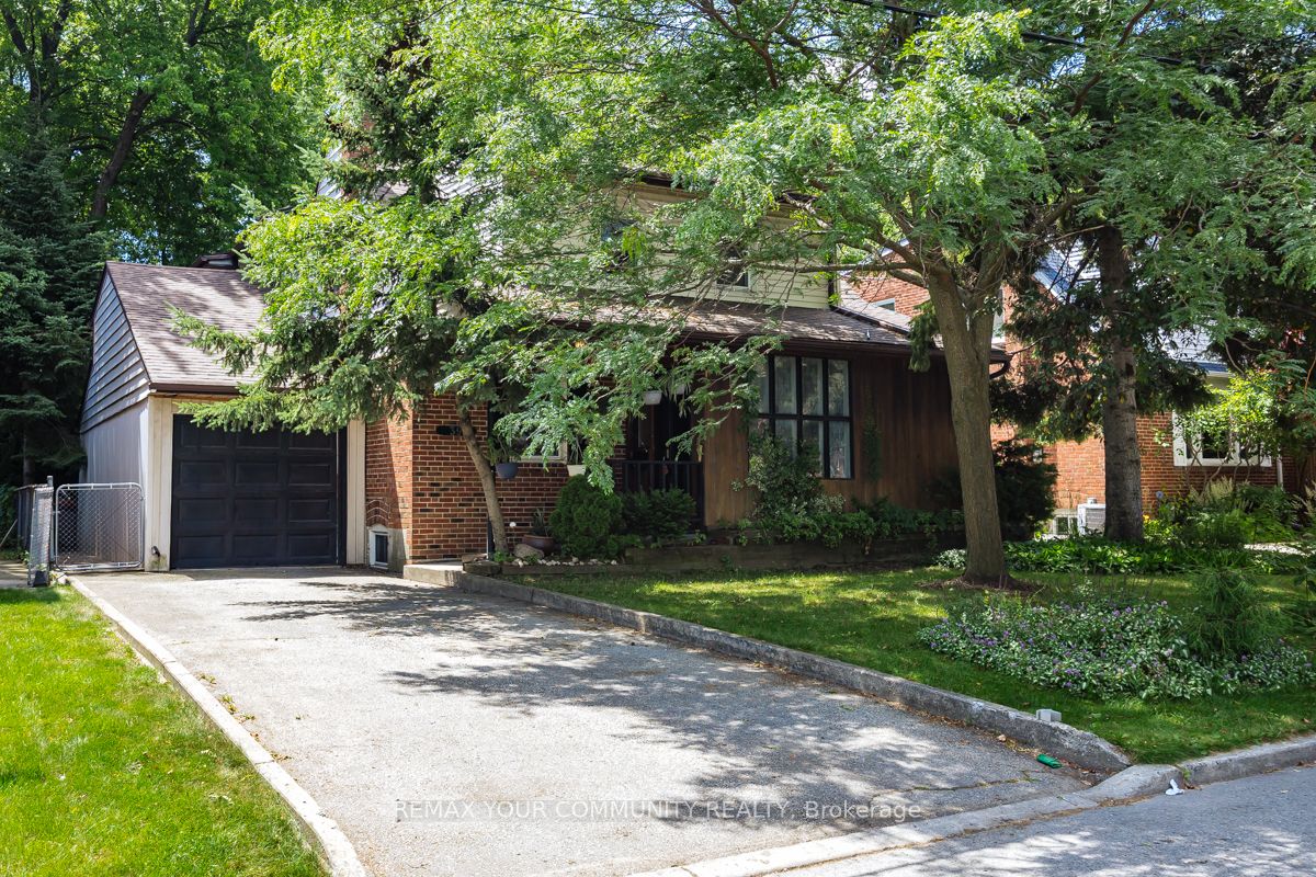 39 Cadillac Avenue, Toronto, ON M3H 1S3 photo 2