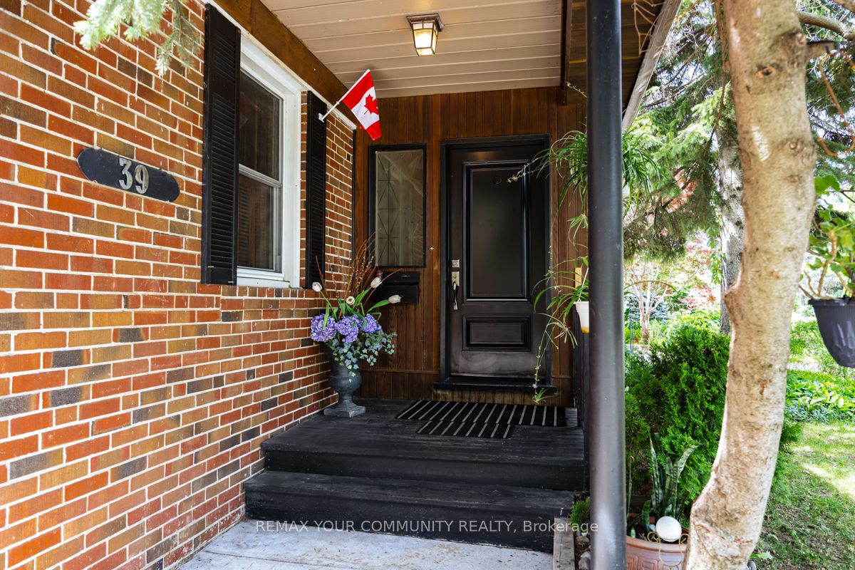 39 Cadillac Avenue, Toronto, ON M3H 1S3 photo 3