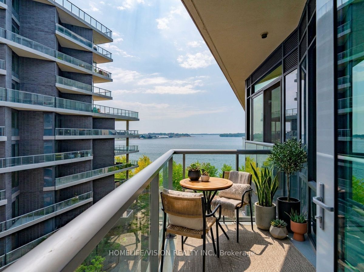 55 Merchants' Wharf 615, Toronto, ON M5A 0P2