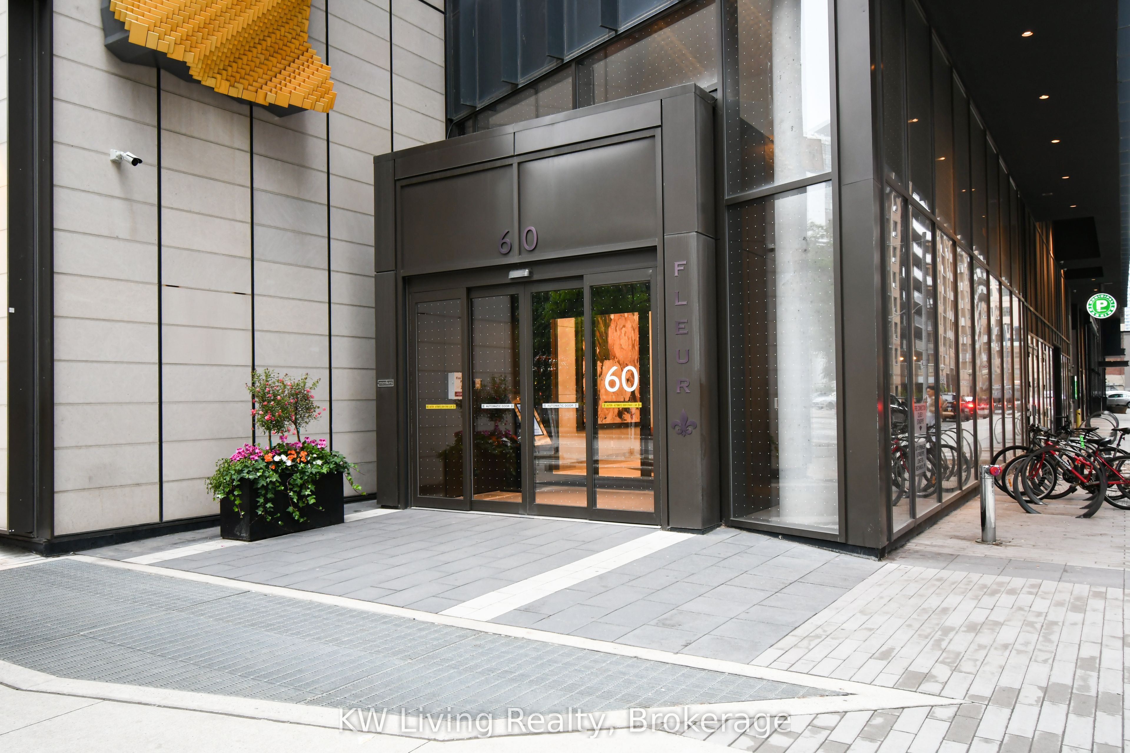 60 Shuter Street 2506, Toronto, ON M5B 0B7 photo 2