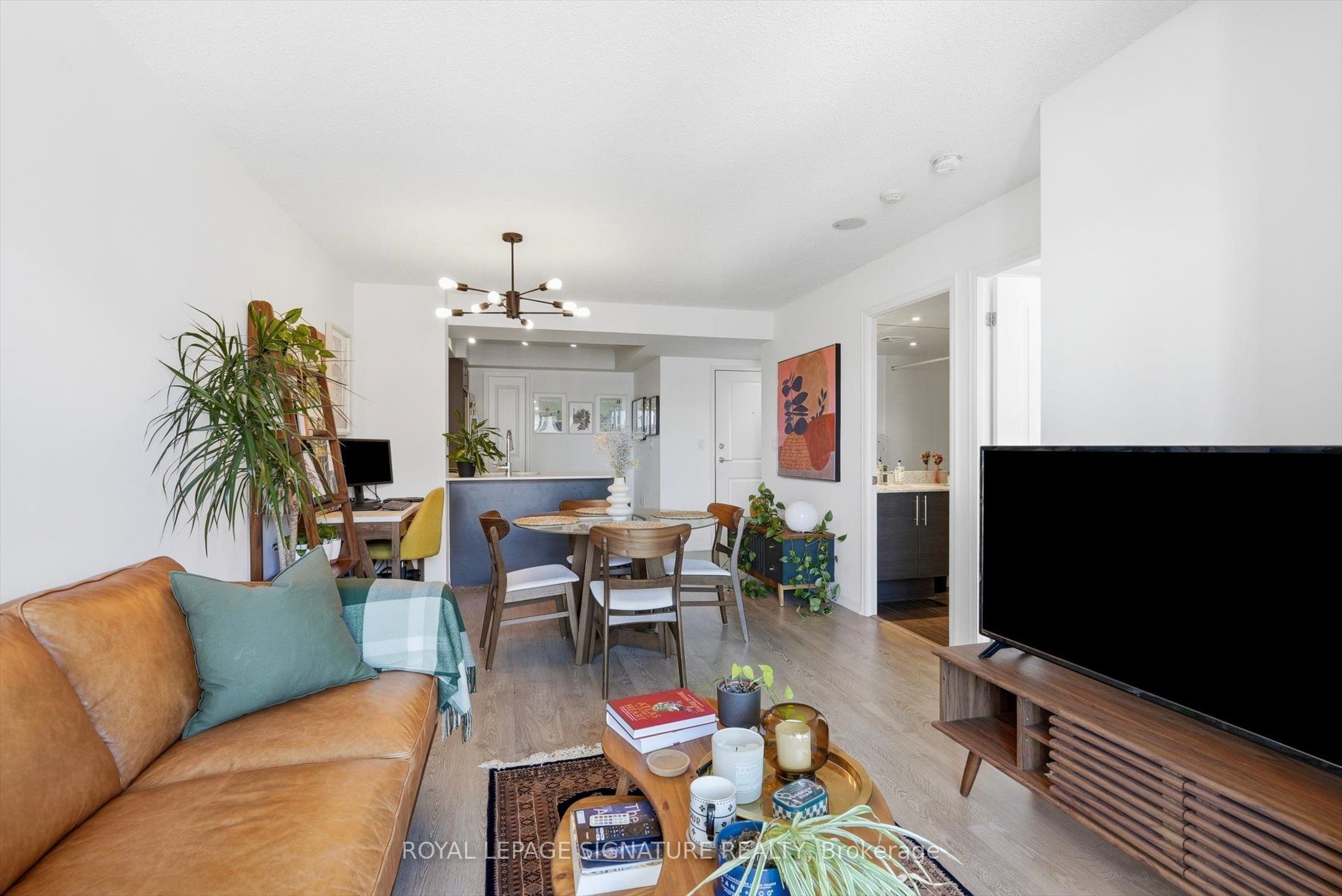 125 Western Battery Road 1516, Toronto, ON M6K 3R8 photo 5